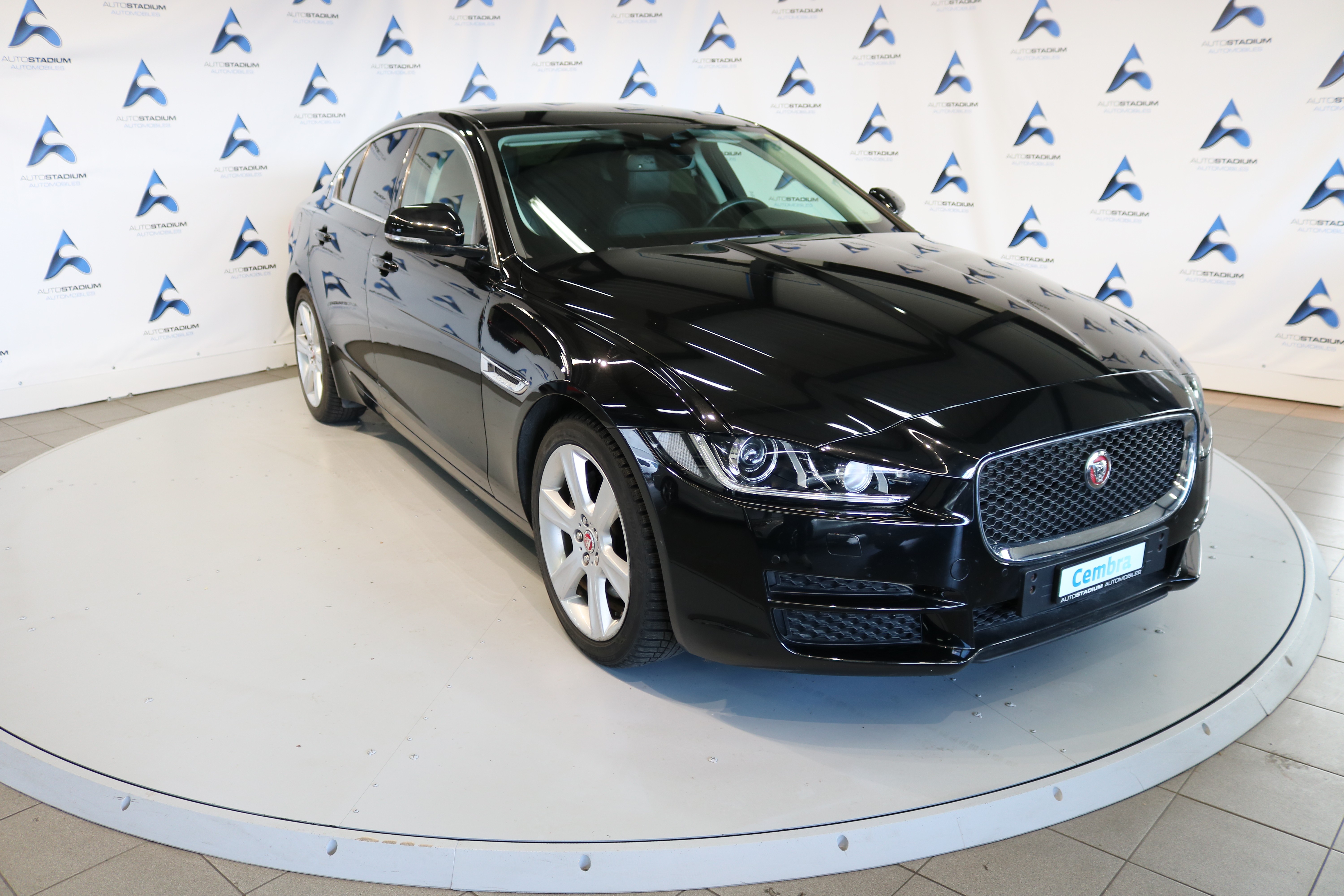 JAGUAR XE 20d Prestige Automat