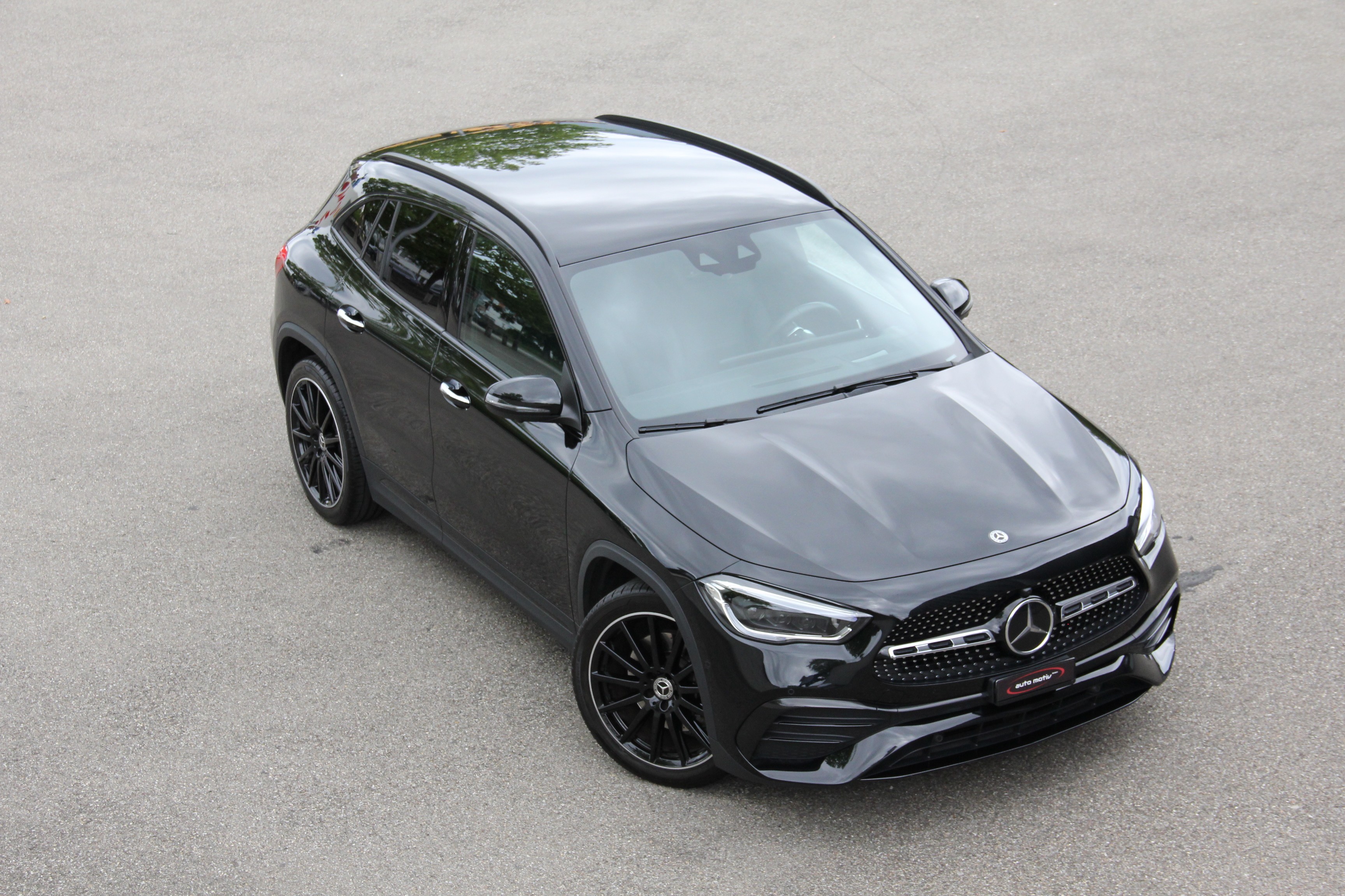 MERCEDES-BENZ GLA 250 4Matic AMG Line 8G-DCT **HEAD-UP-DISPLAY** *360°KAMERA* *GRATIS-SERVICE* **ANHÄNGERKUPPLUNG**