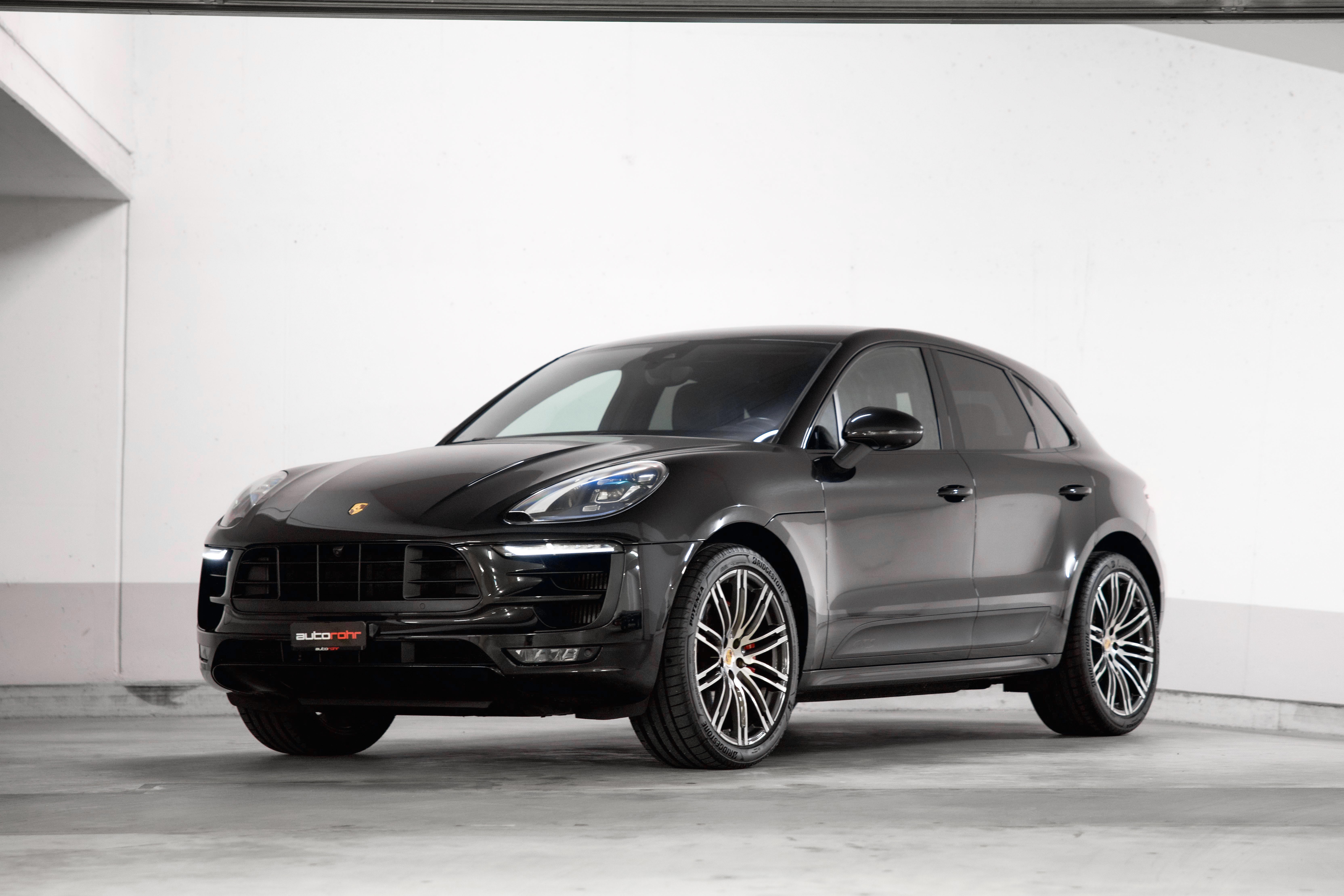 PORSCHE Macan GTS PDK