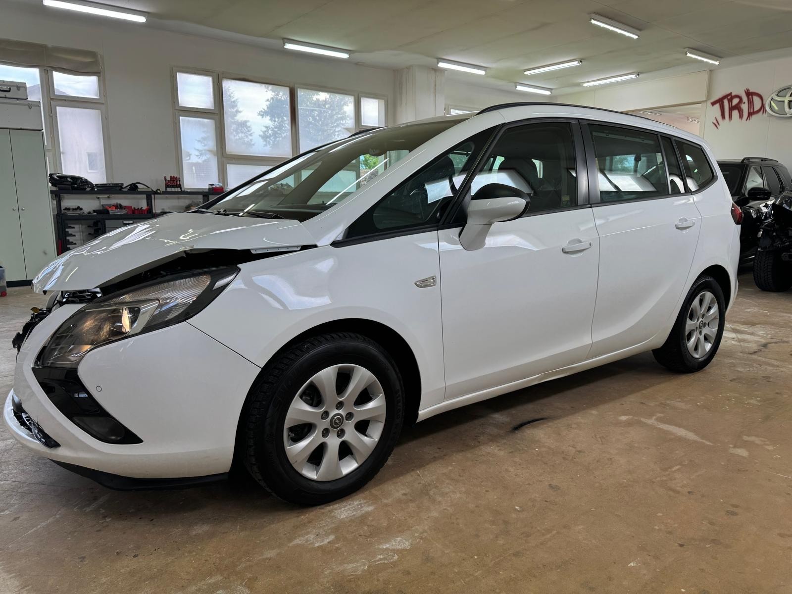 OPEL Zafira Tourer 1.4i 16V Turbo Drive Automatic