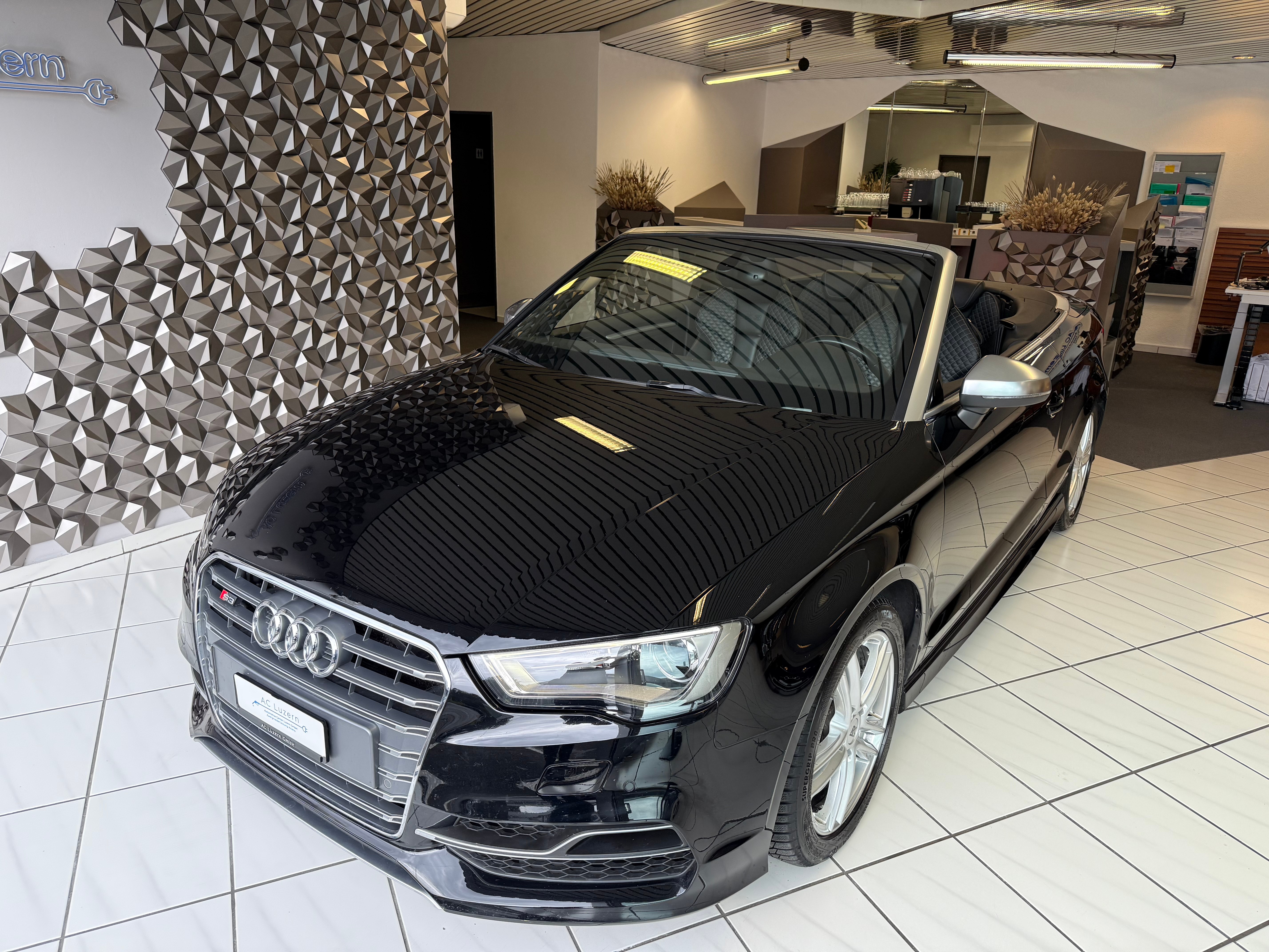 AUDI S3 Cabrio 2.0 TFSI quattro S-tronic