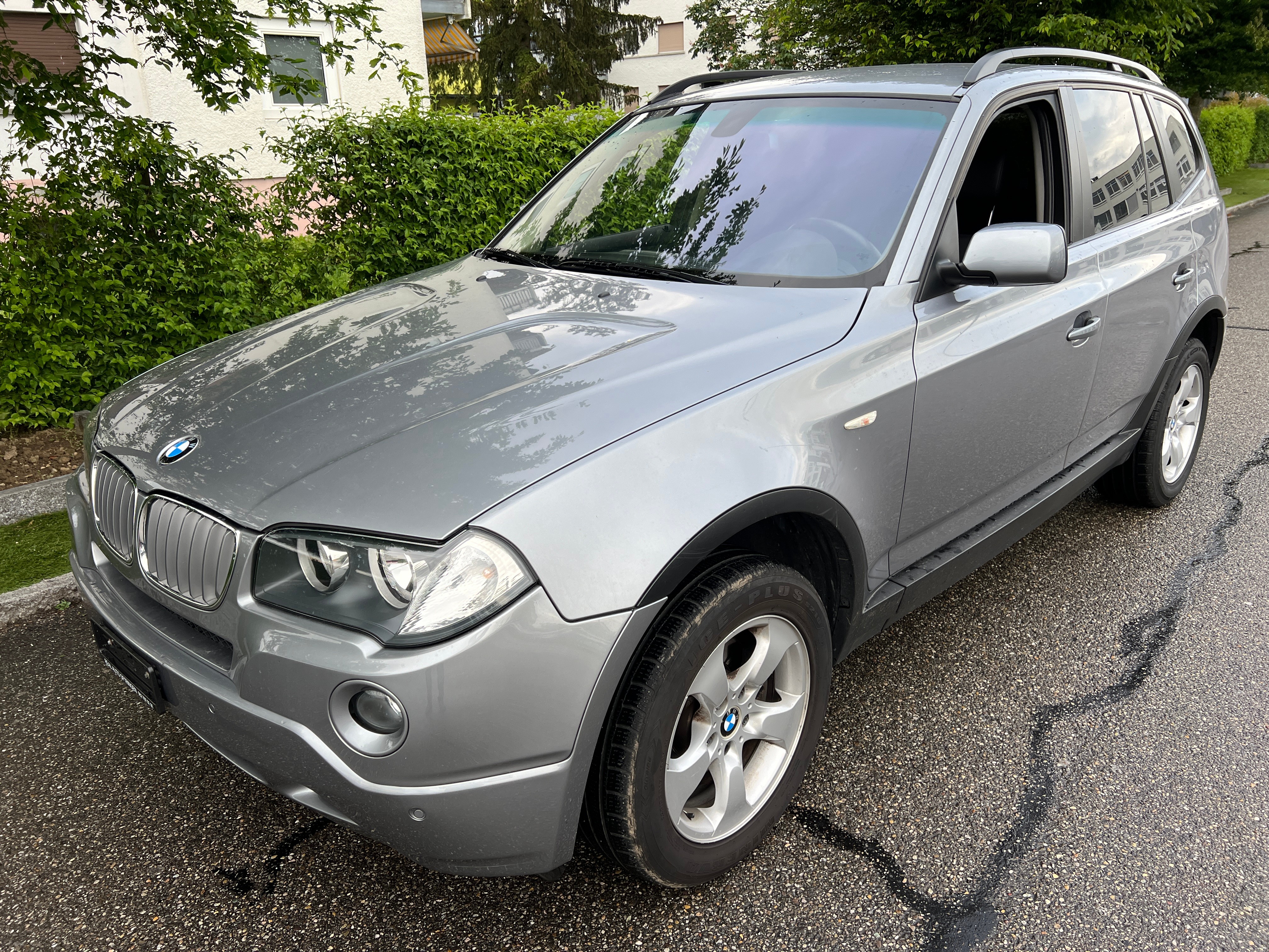 BMW X3 xDrive 25i (2.5si)