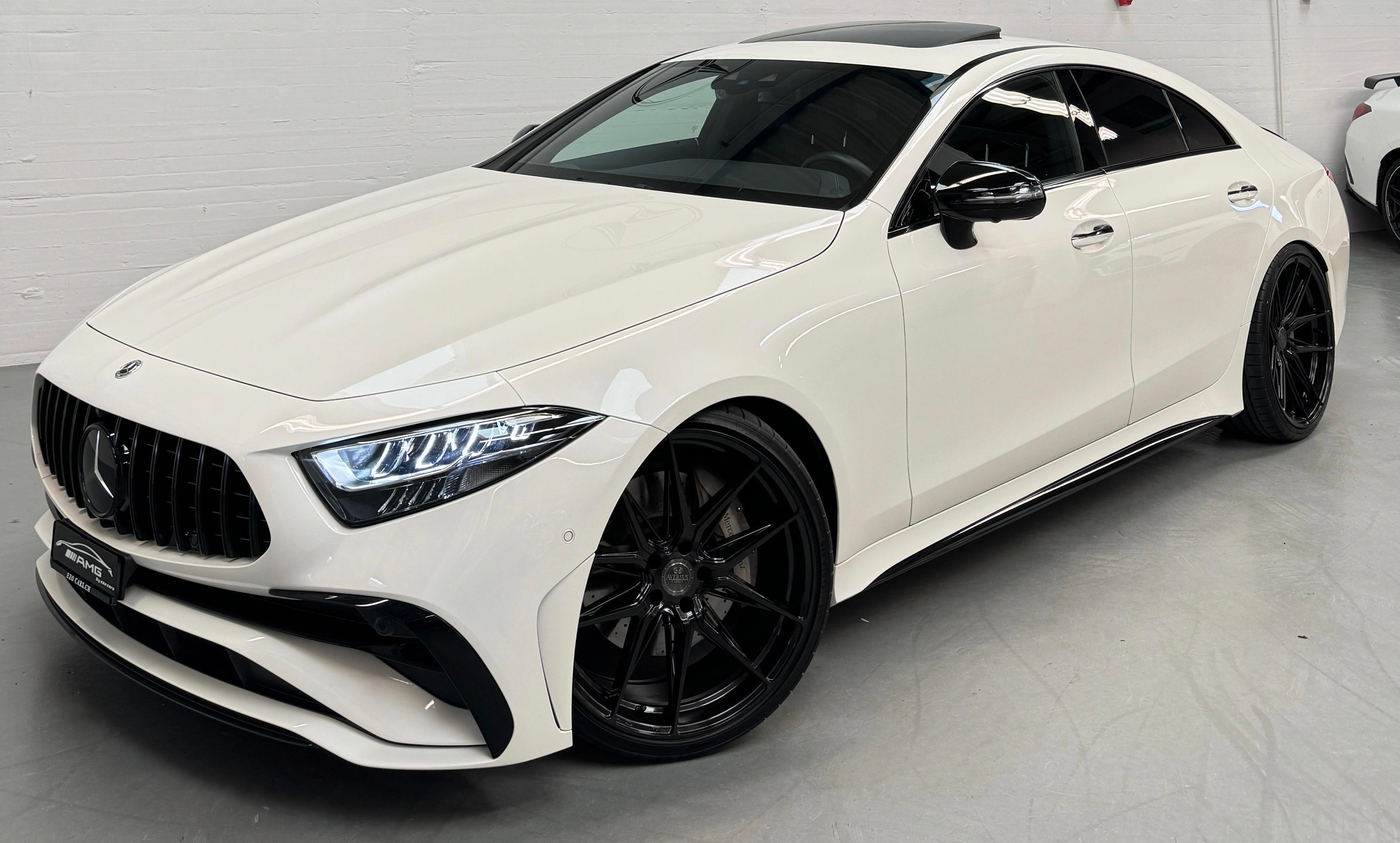 MERCEDES-BENZ CLS 53 AMG (450 AMG) Limited White Black Edition 4 Matic