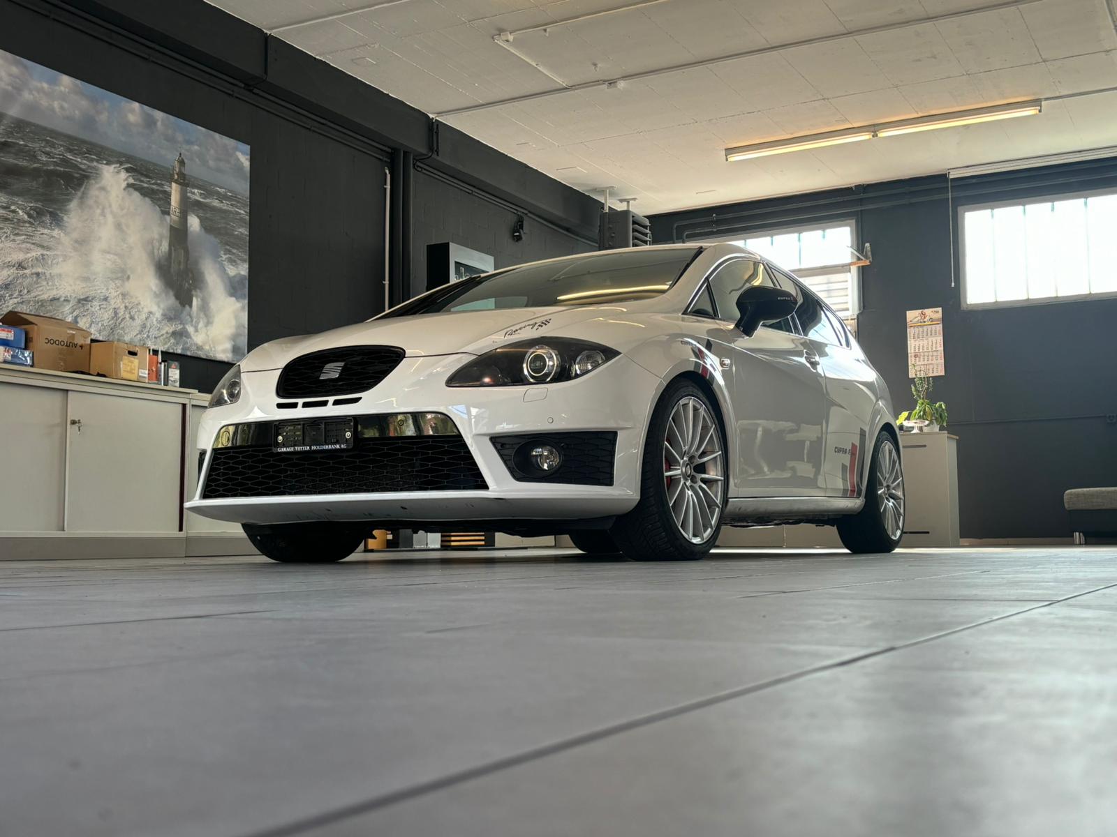 SEAT Leon 2.0 TSI Cupra R