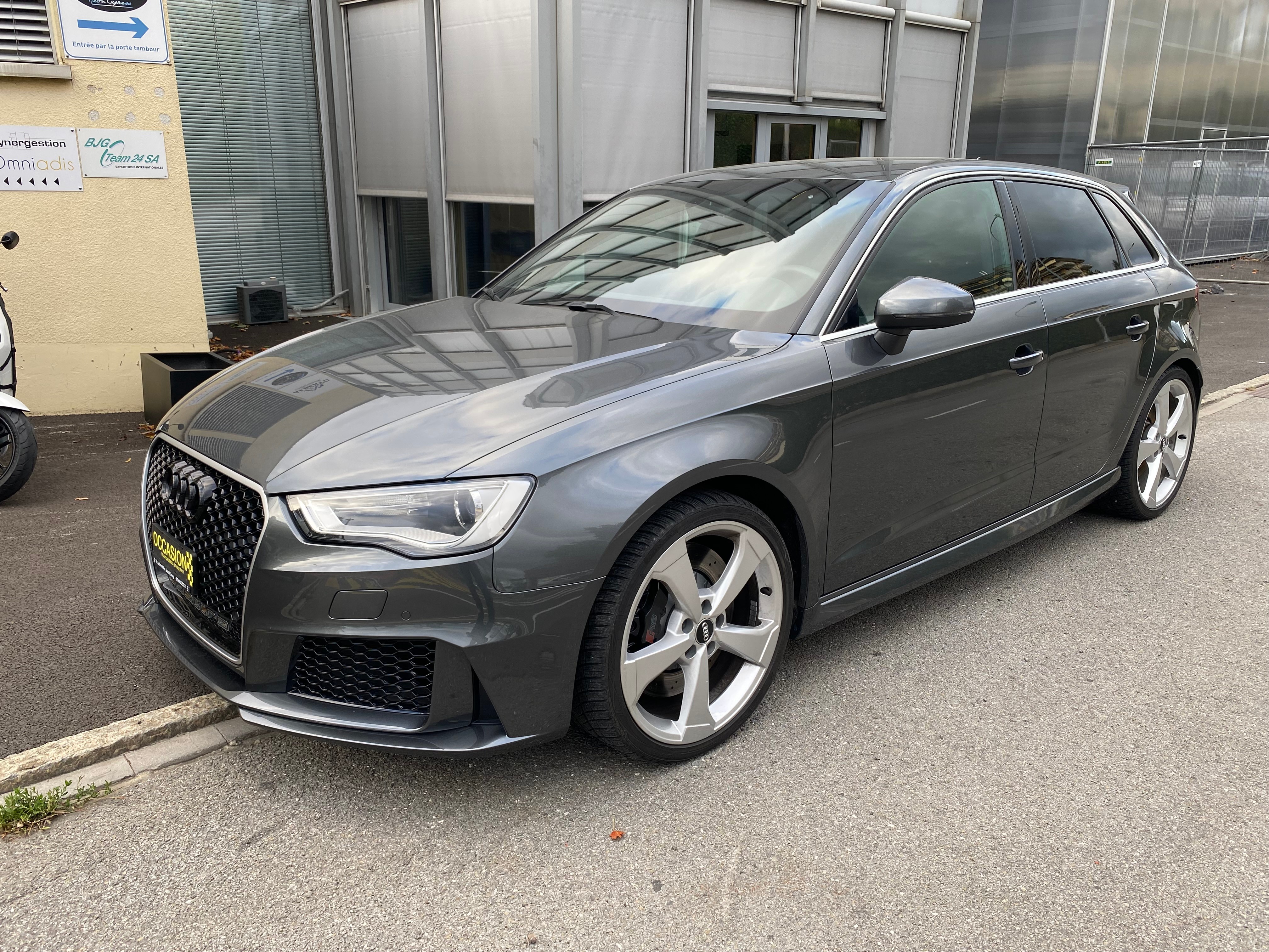 AUDI RS3 2.5 TSI quattro S-tronic