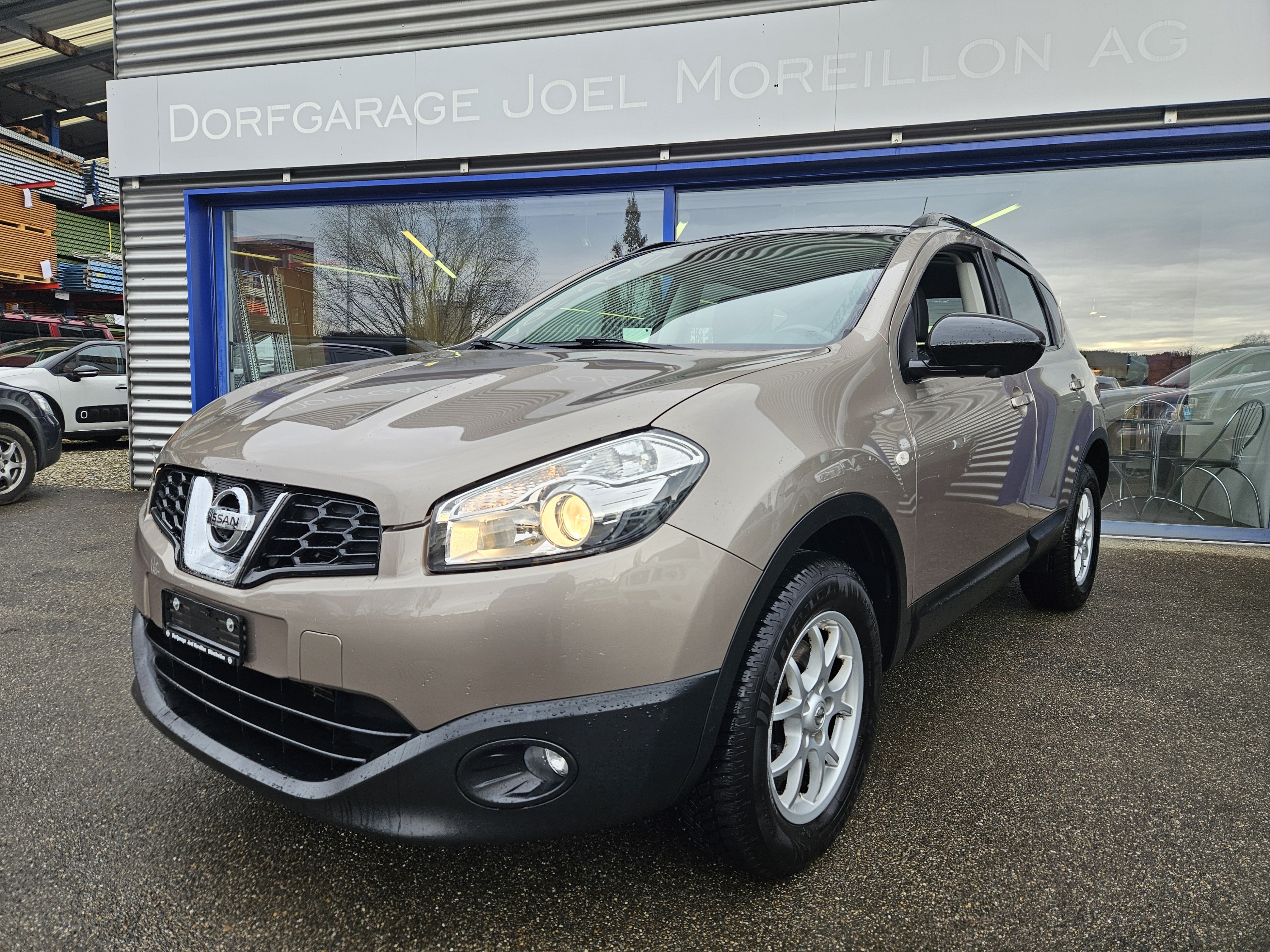 NISSAN Qashqai 2.0 4WD 360 XTronic CVT