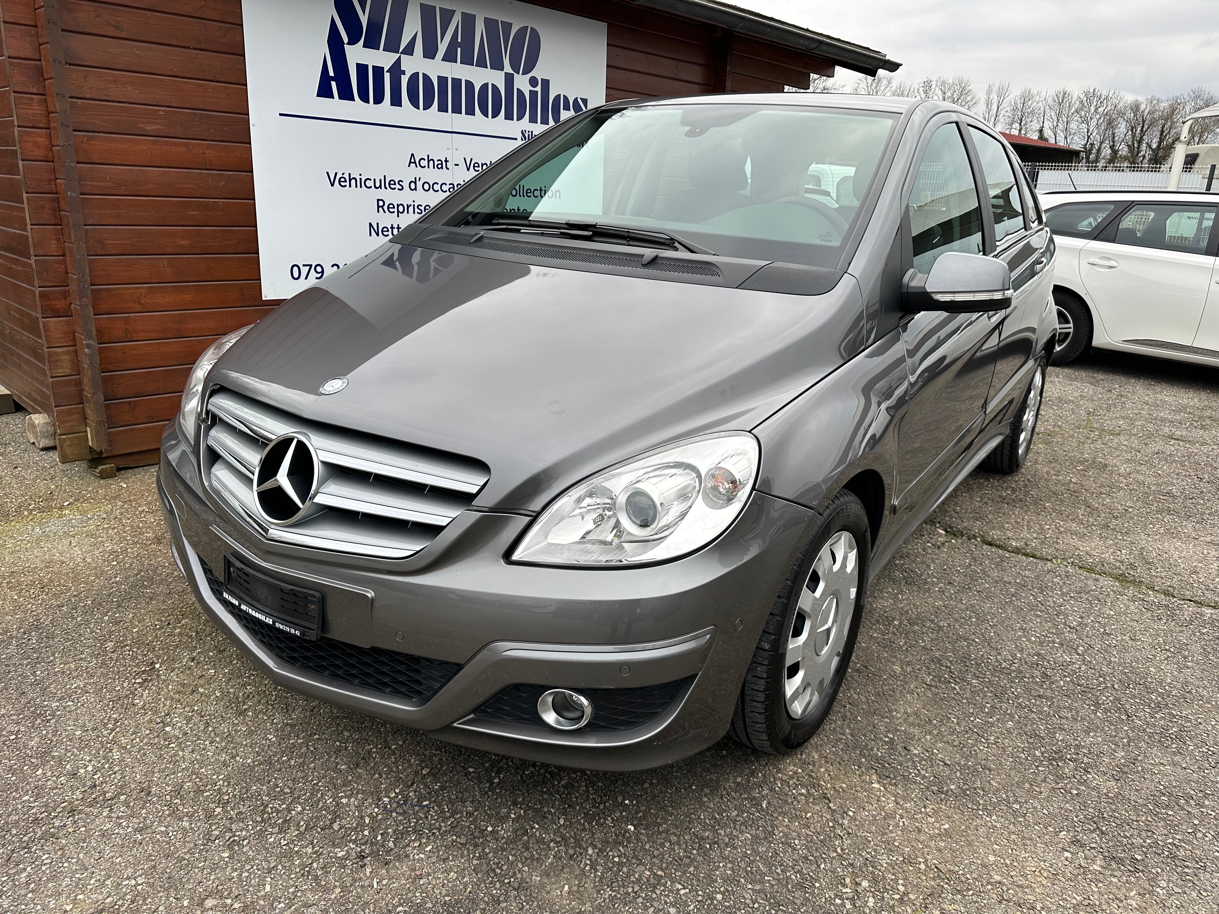 MERCEDES-BENZ B 200 Autotronic