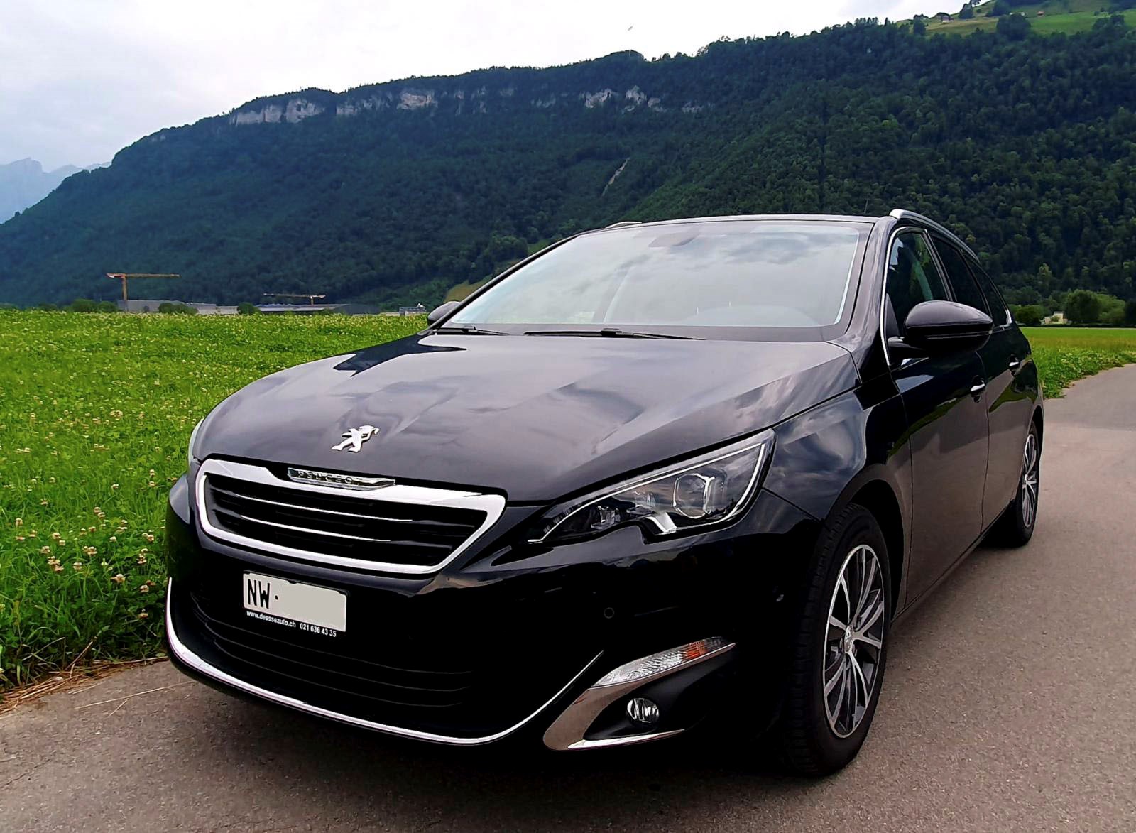 PEUGEOT 308 SW 1.2 THP Allure