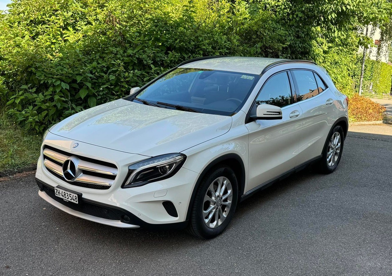 MERCEDES-BENZ GLA 200 CDI Swiss Star Edition Style 4Matic 7G-DCT