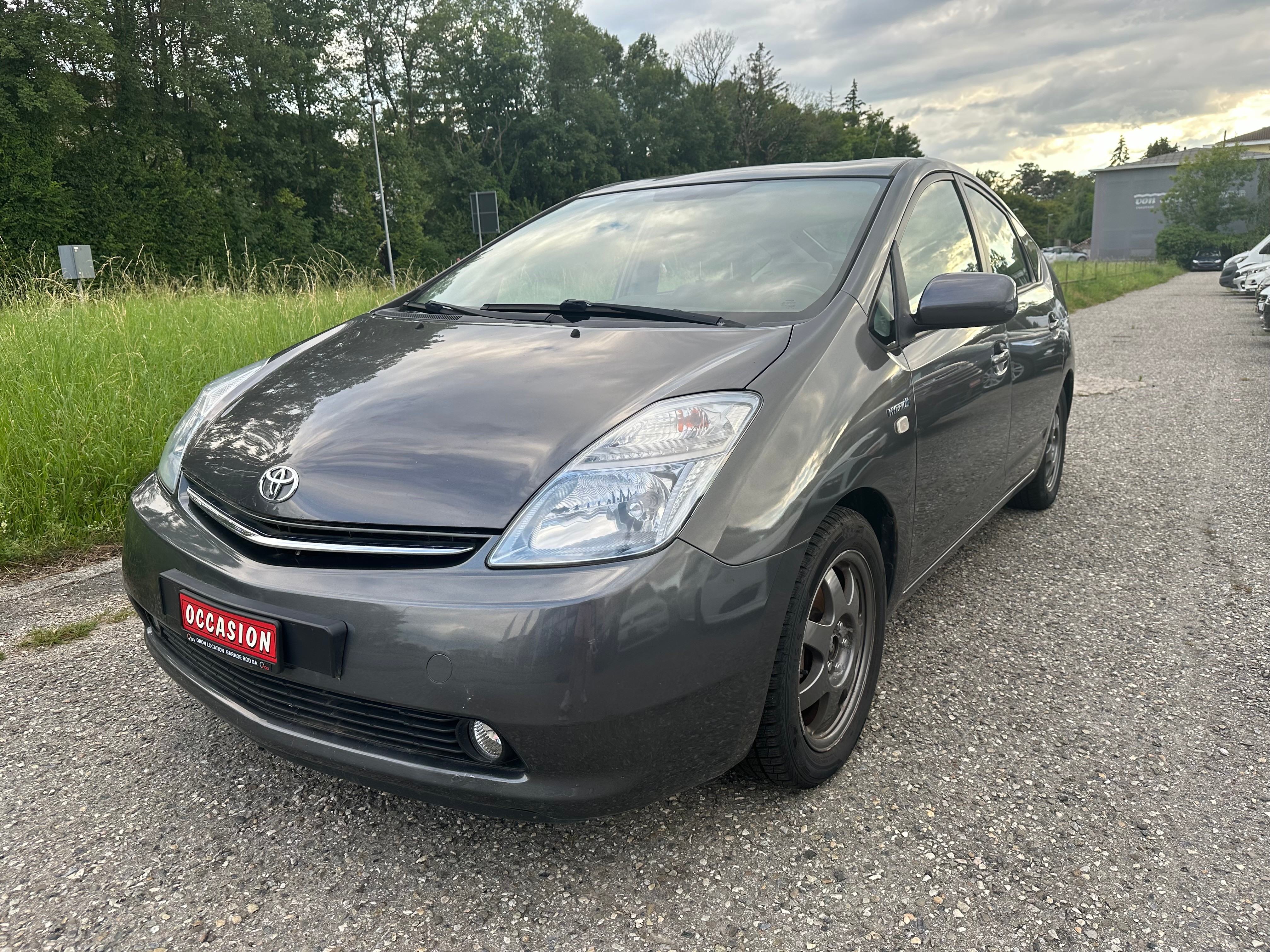 TOYOTA Prius 1.5 16V Hybrid