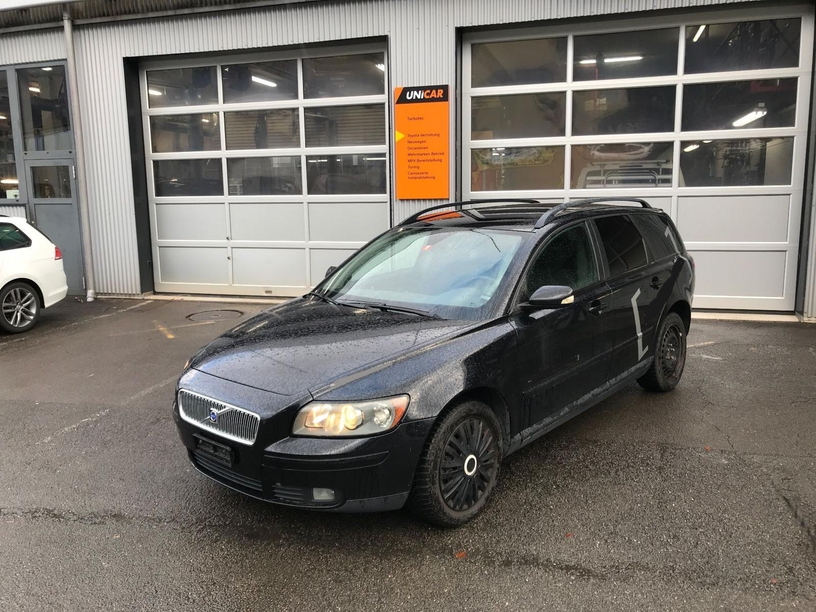 VOLVO V50 T5 AWD Momentum