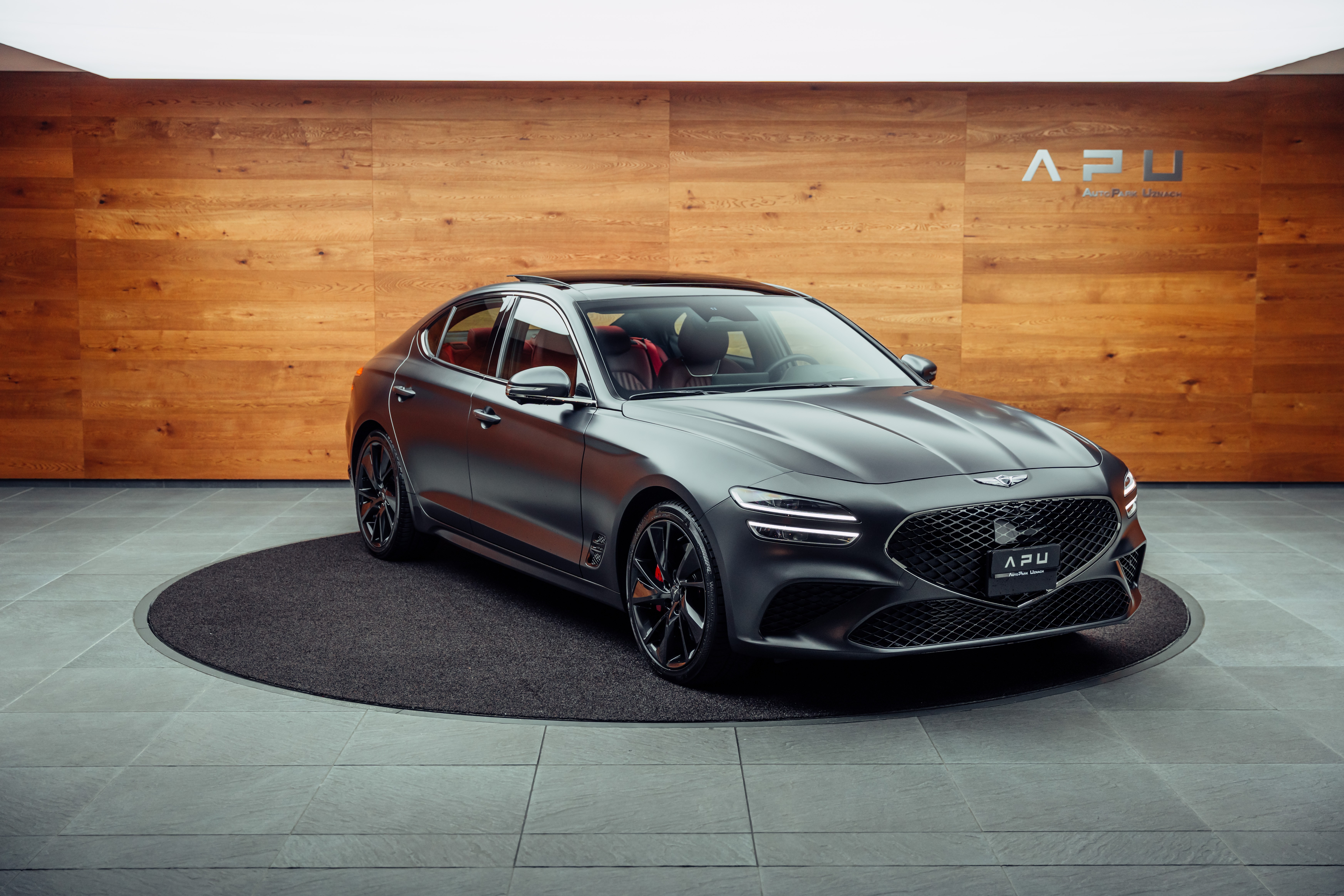 GENESIS G70 2.0 TGDI Sport AT8 AWD