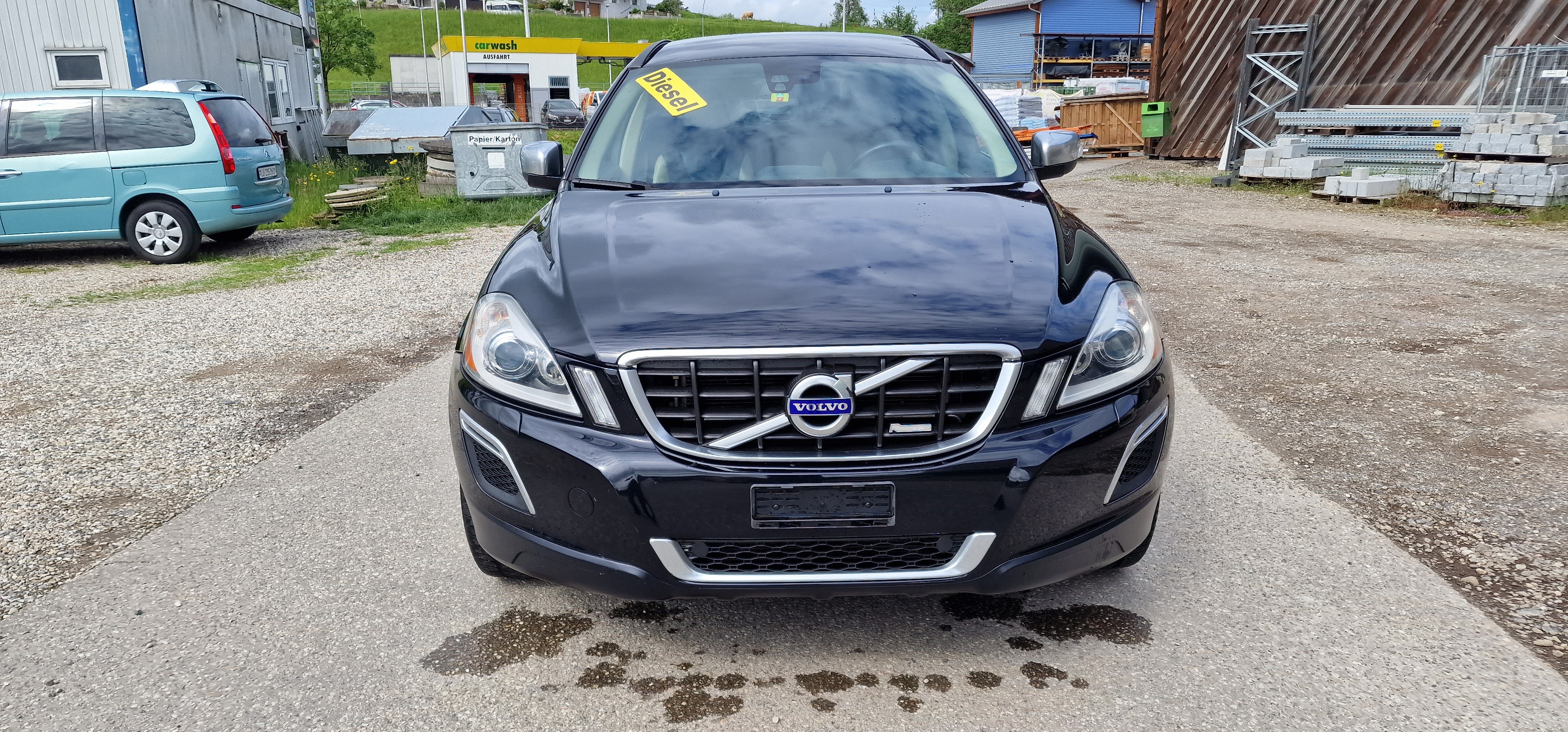 VOLVO XC60 2.4D AWD R-Design