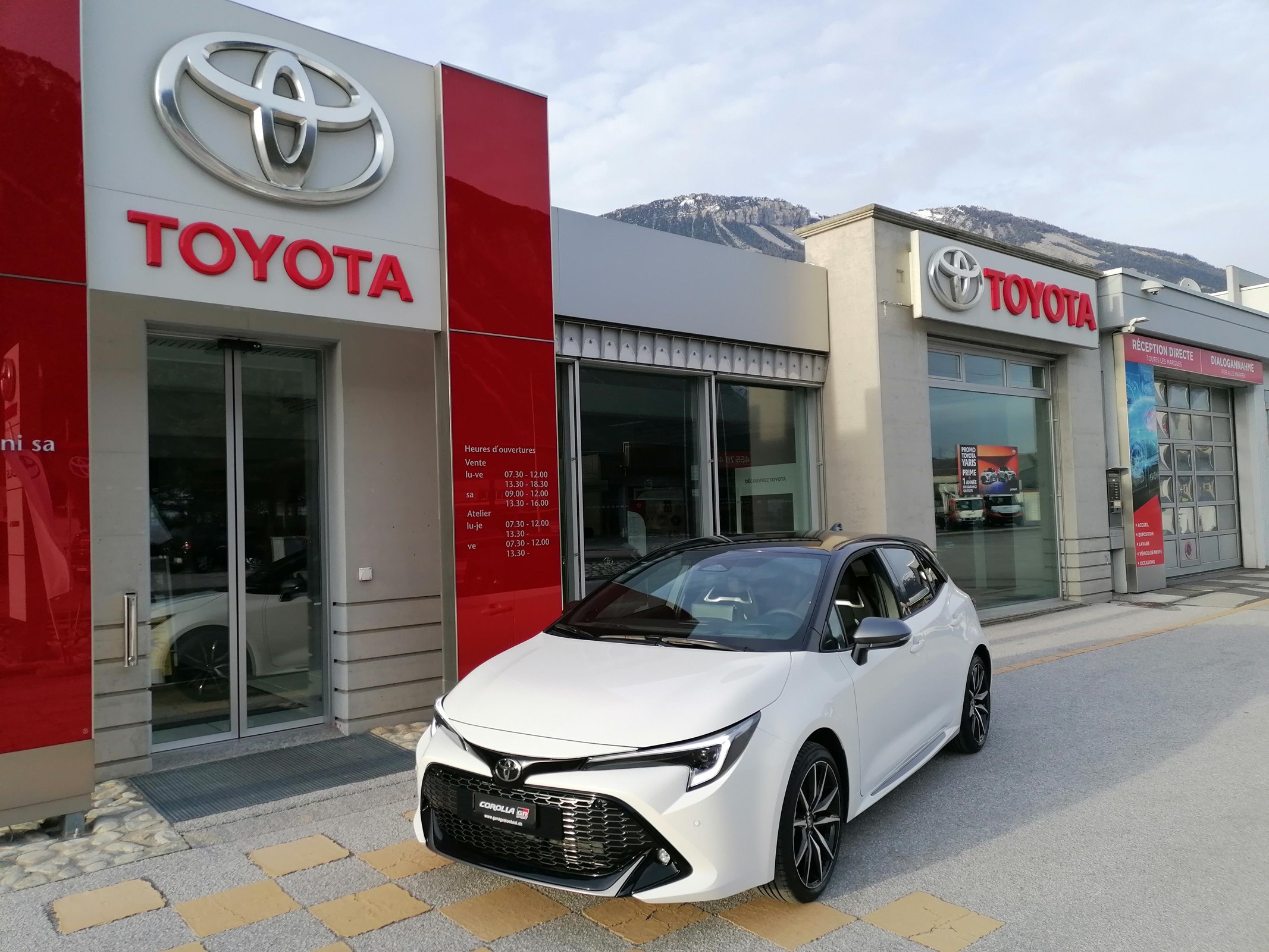 TOYOTA Corolla 2.0 HSD GR Sport