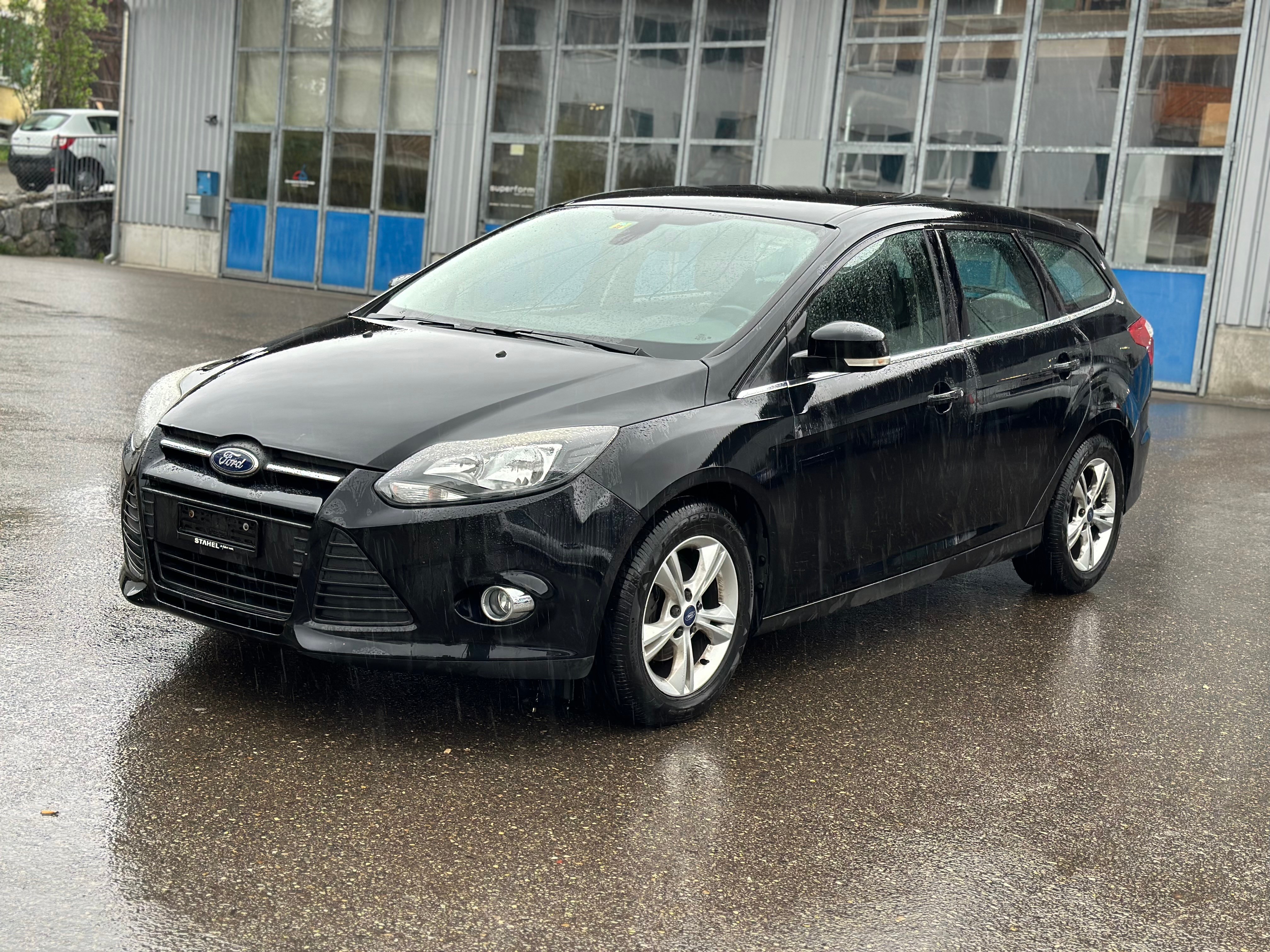 FORD Focus 1.0 SCTi Carving