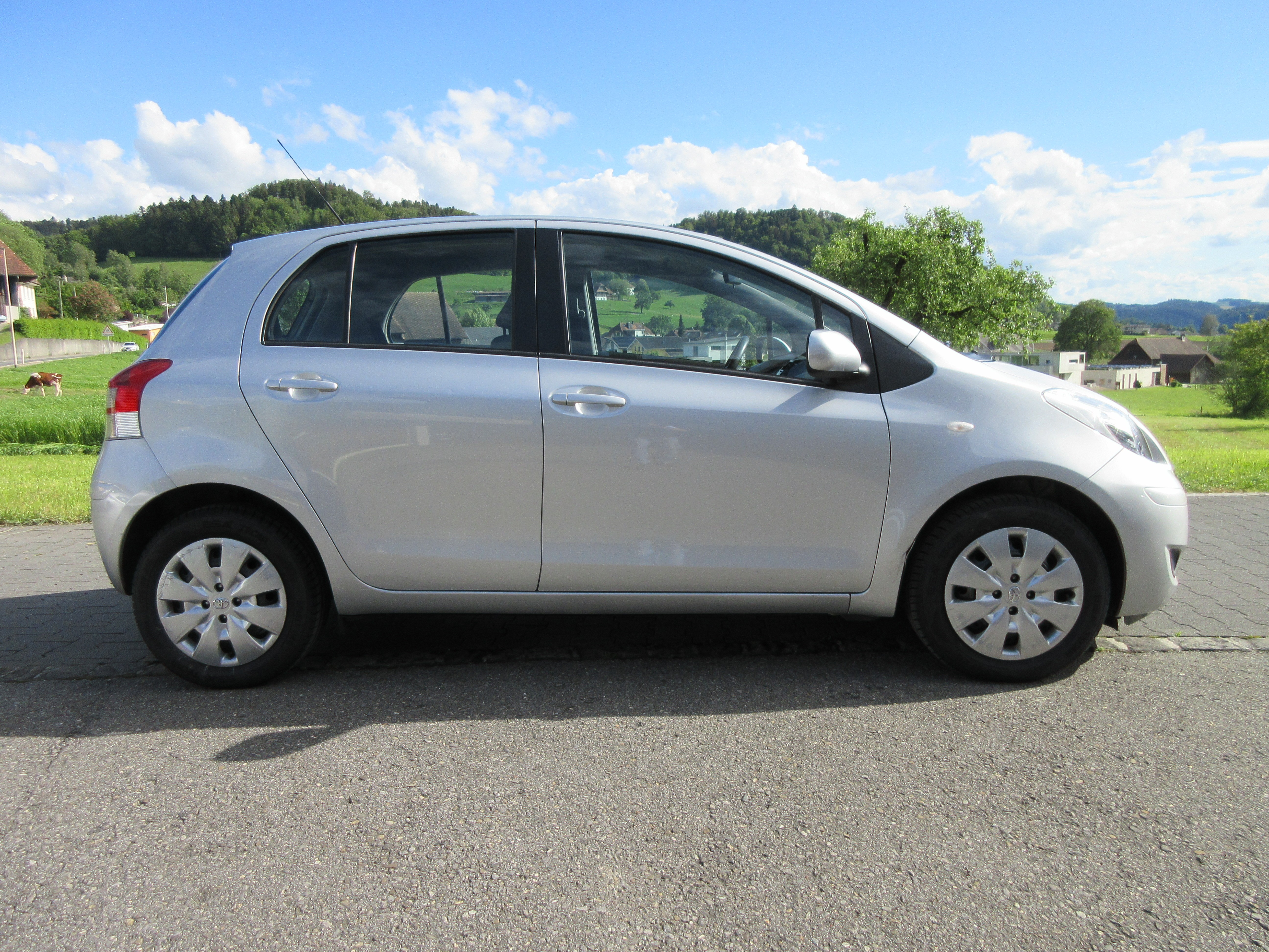 TOYOTA Yaris 1.33 Linea Luna