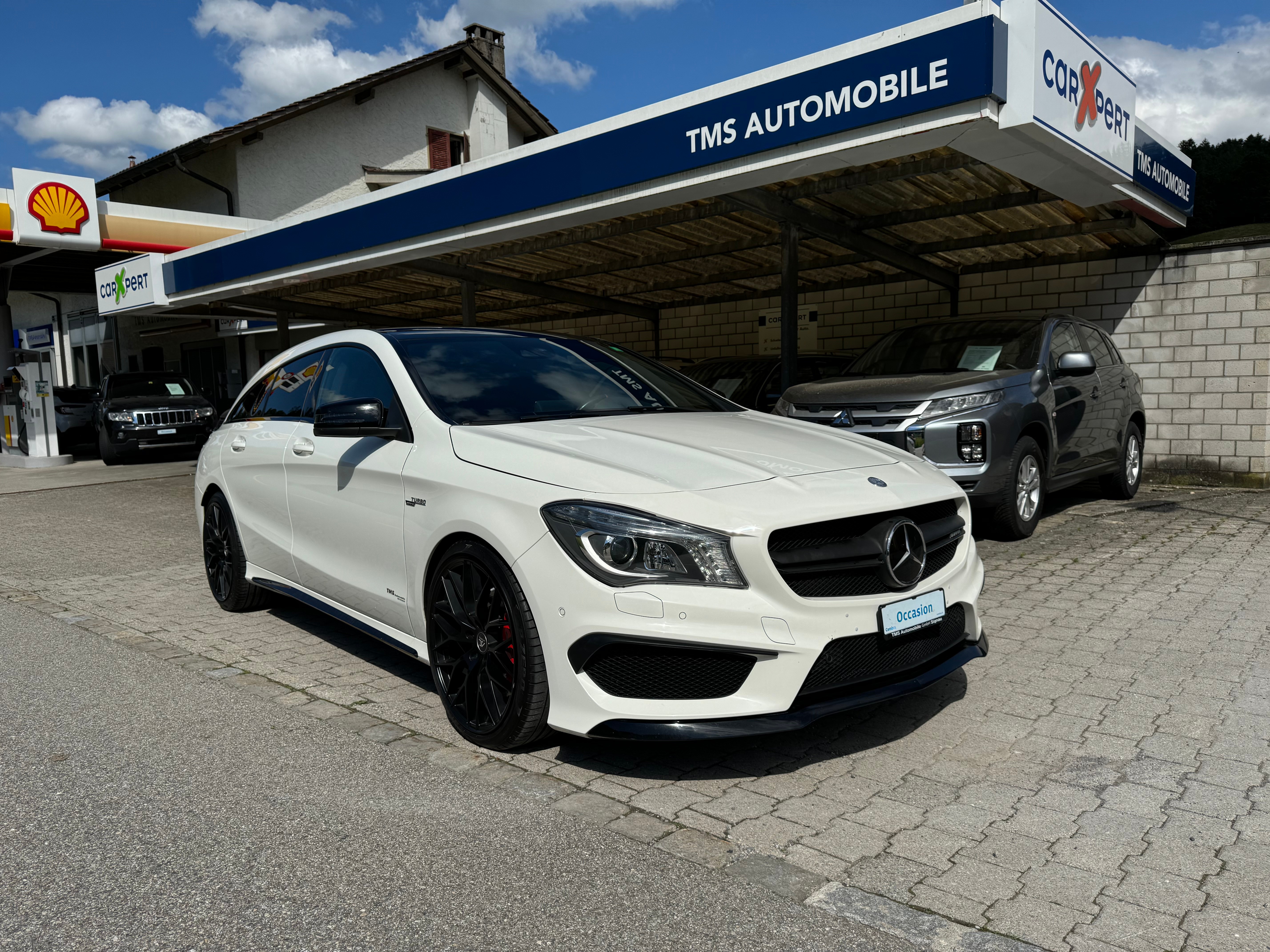 MERCEDES-BENZ CLA Shooting Brake 45 AMG 4Matic Speedshift