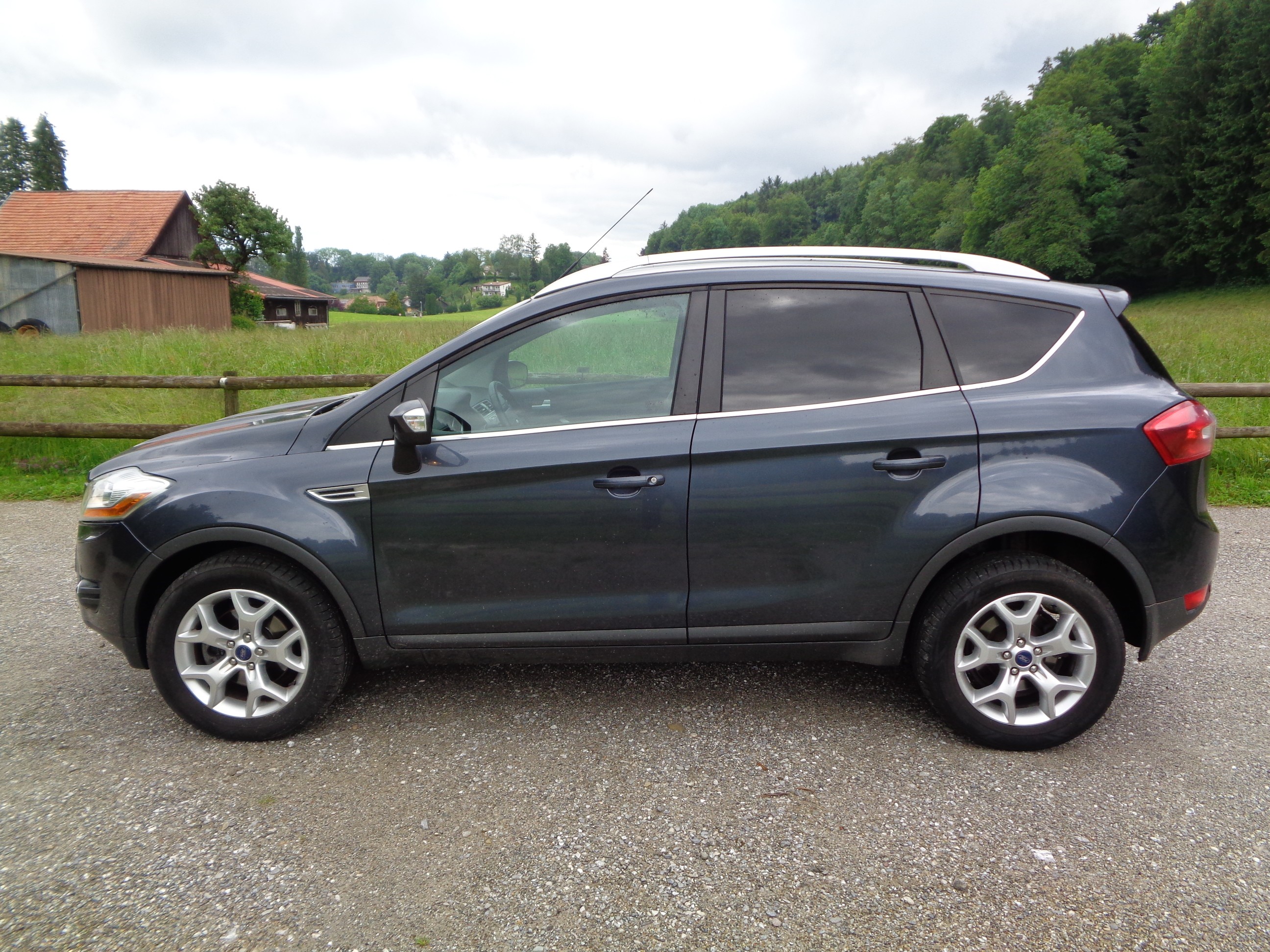 FORD Kuga 2.0 TDCi Titanium 4WD