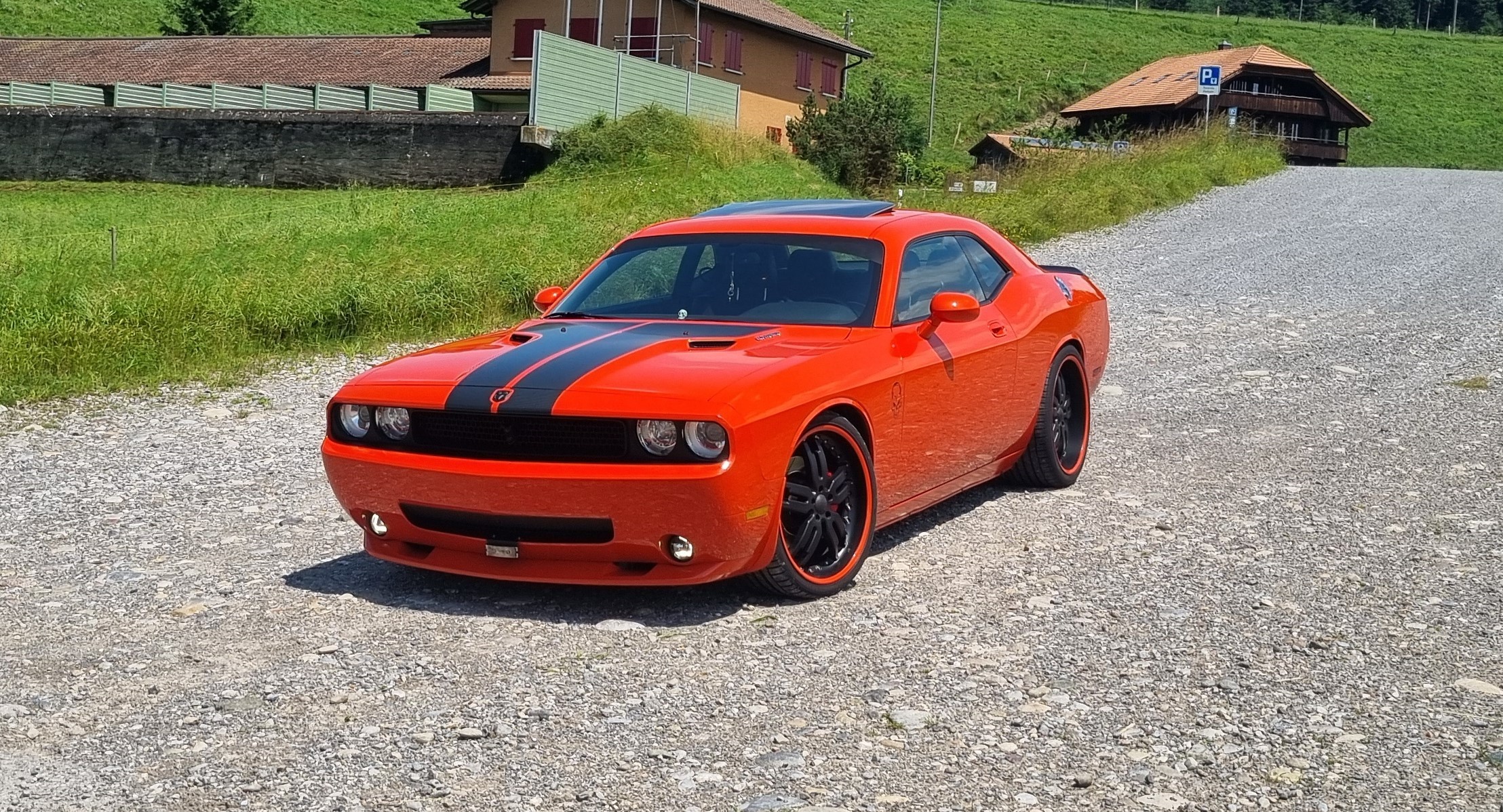 DODGE Challenger SRT8 6.1