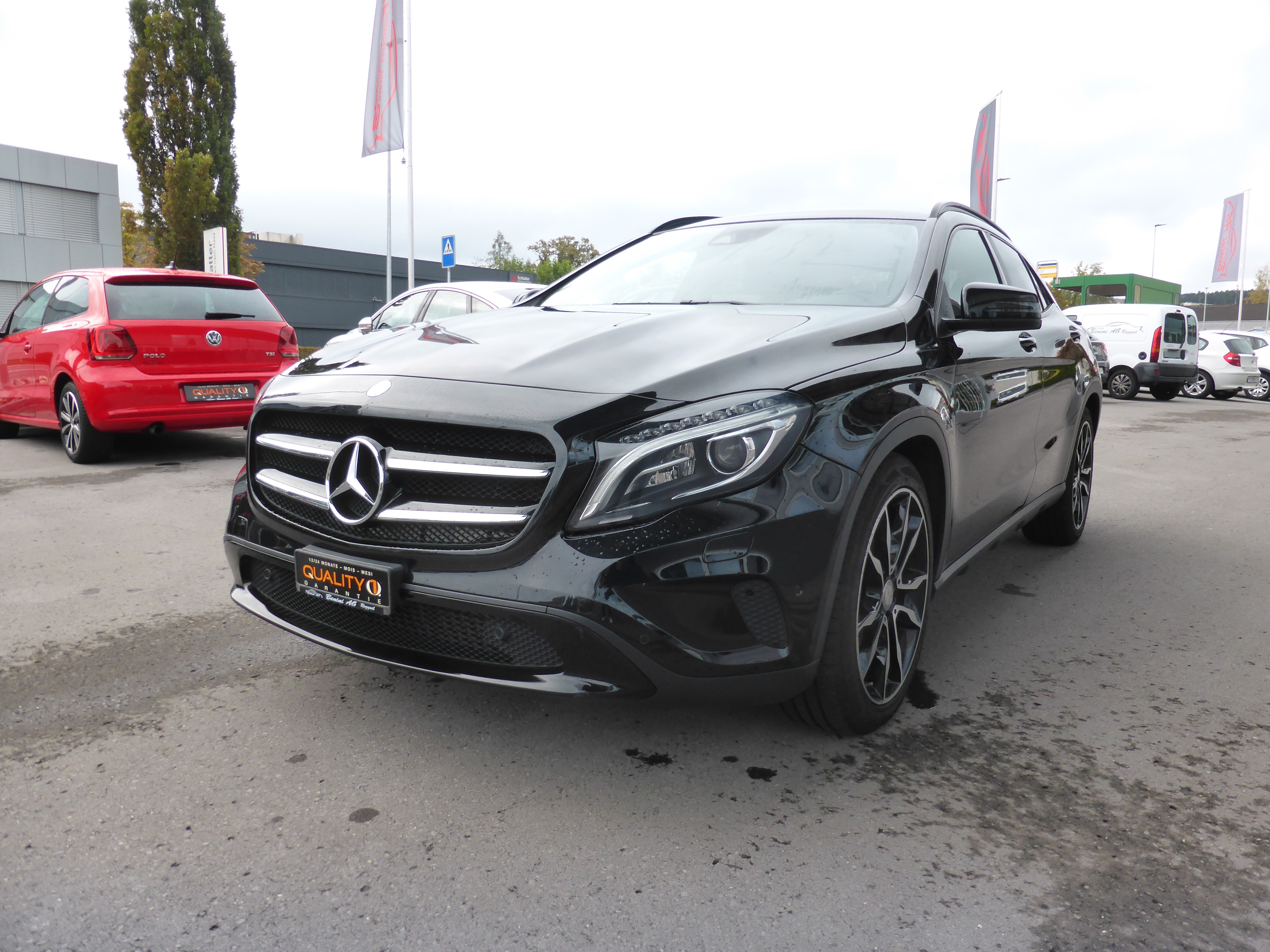 MERCEDES-BENZ GLA 200 Night Star 7G-DCT