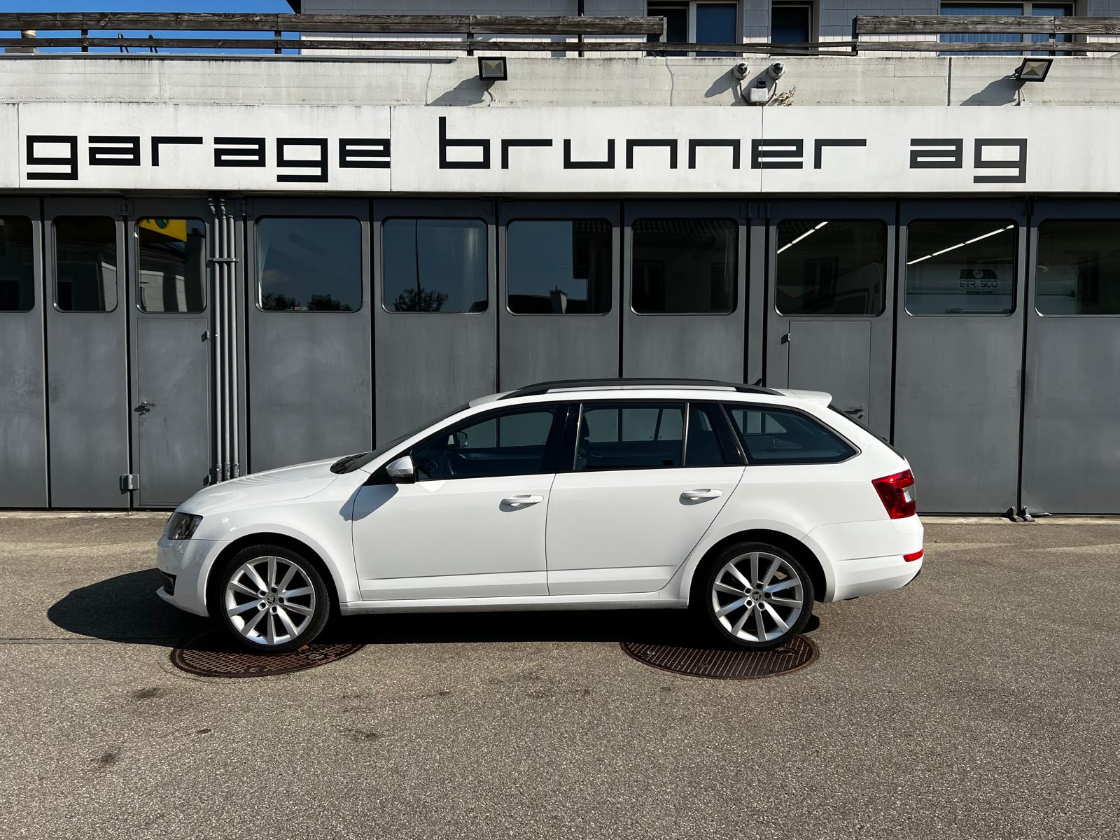 SKODA Octavia Combi 2.0 TDI Style 4x4