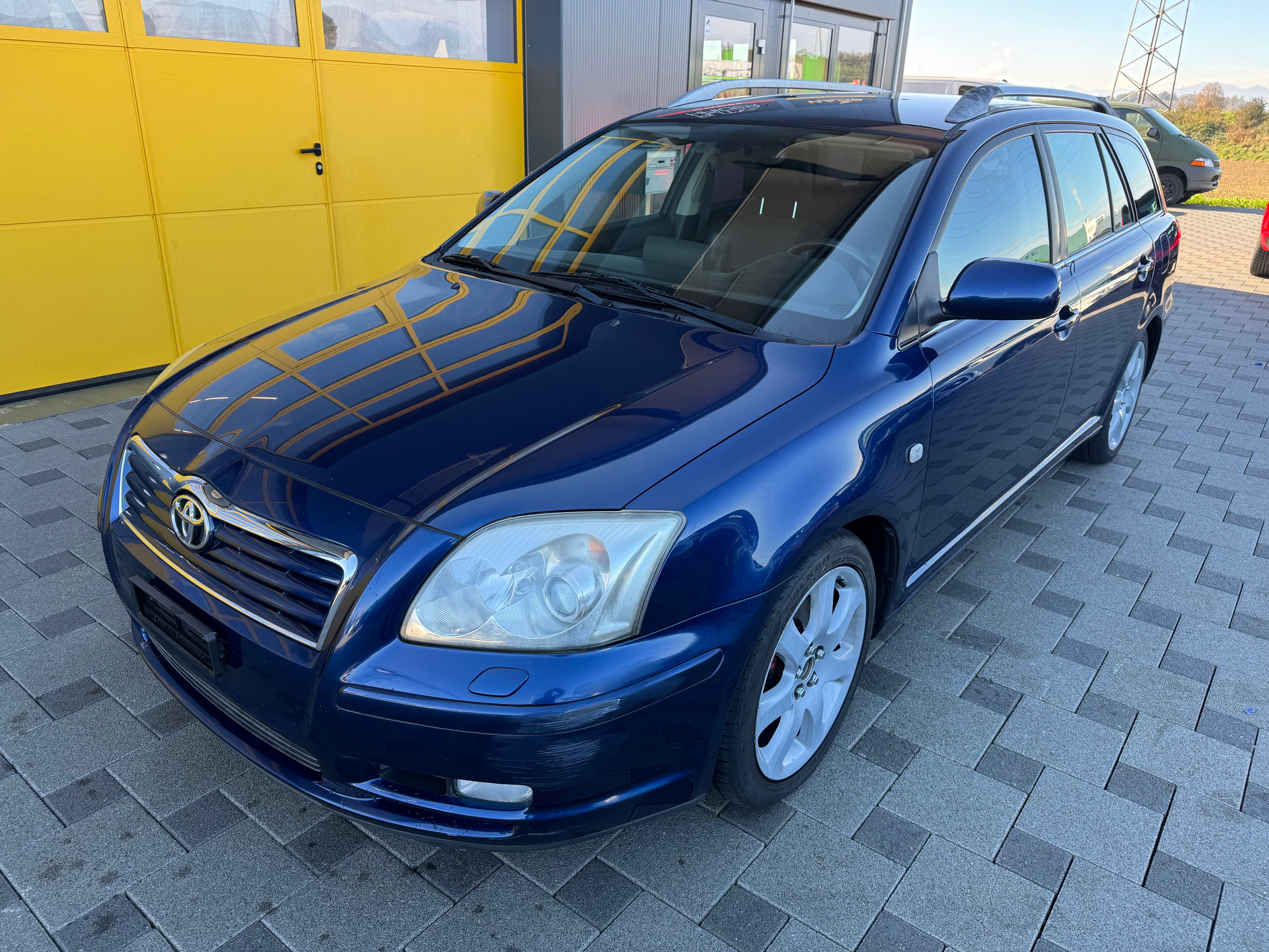 TOYOTA Avensis 2.0 D4 VVT-i Linea Sol Sportswagon