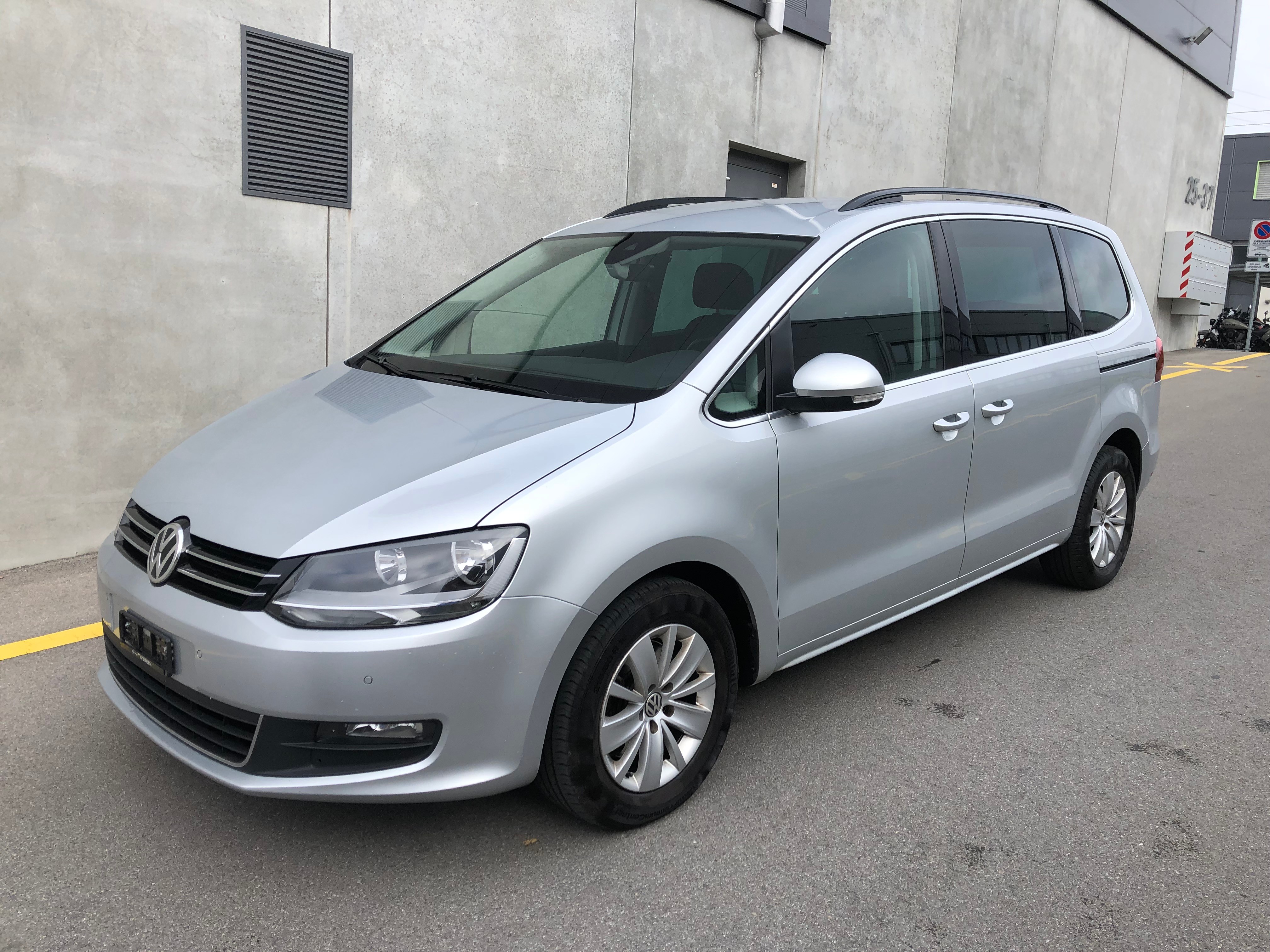 VW Sharan 2.0 TDI BMT Highline DSG (27)