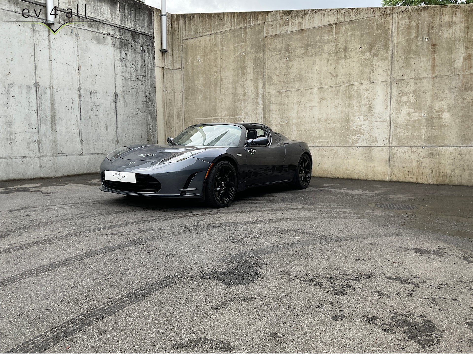 TESLA Roadster 2.5, RWD, navigation, rear view camera, battery check