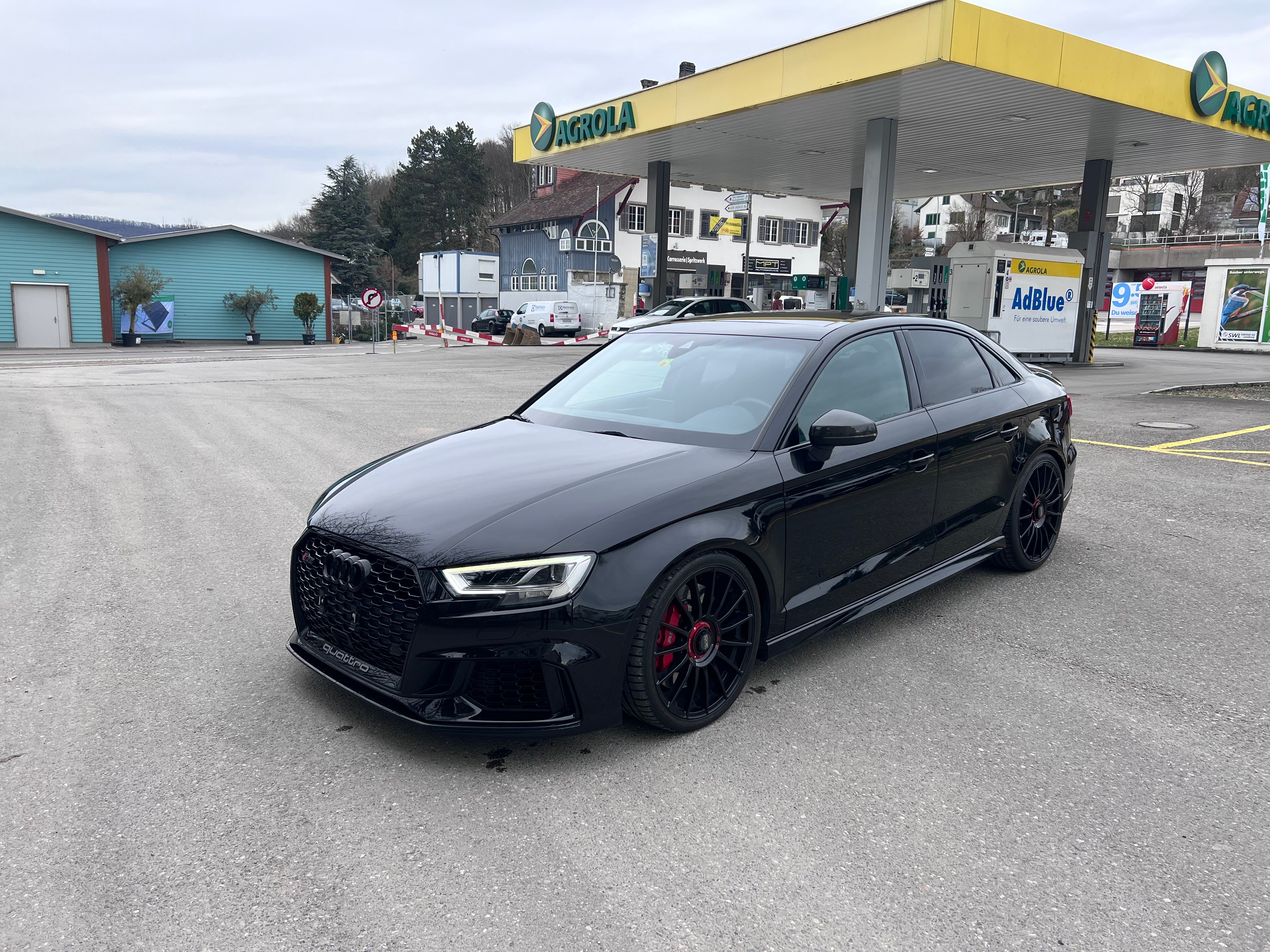 AUDI RS3 Limousine 2.5 TSI quattro S-tronic