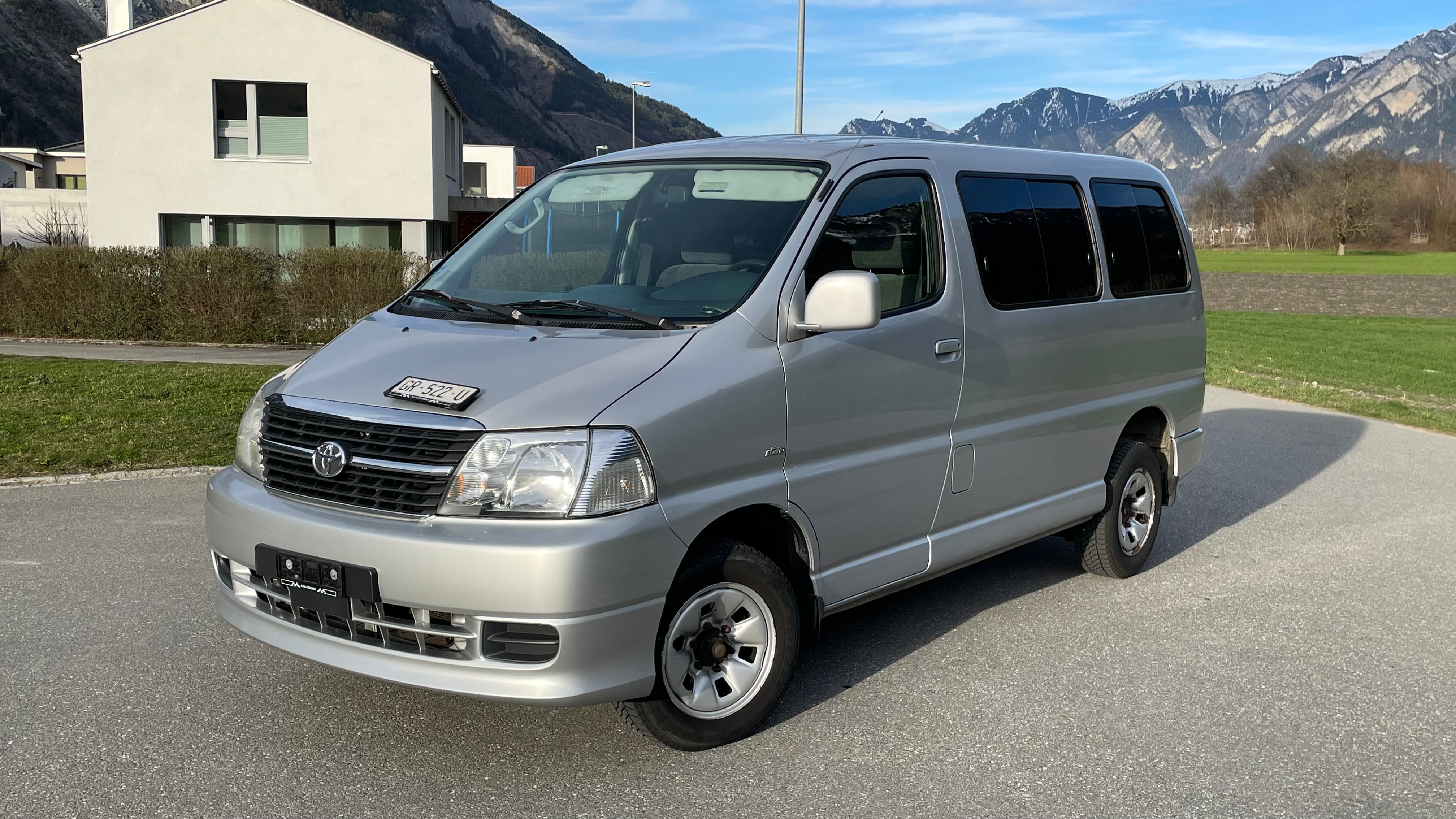 TOYOTA Hiace D-4D Wagon GL 4WD S