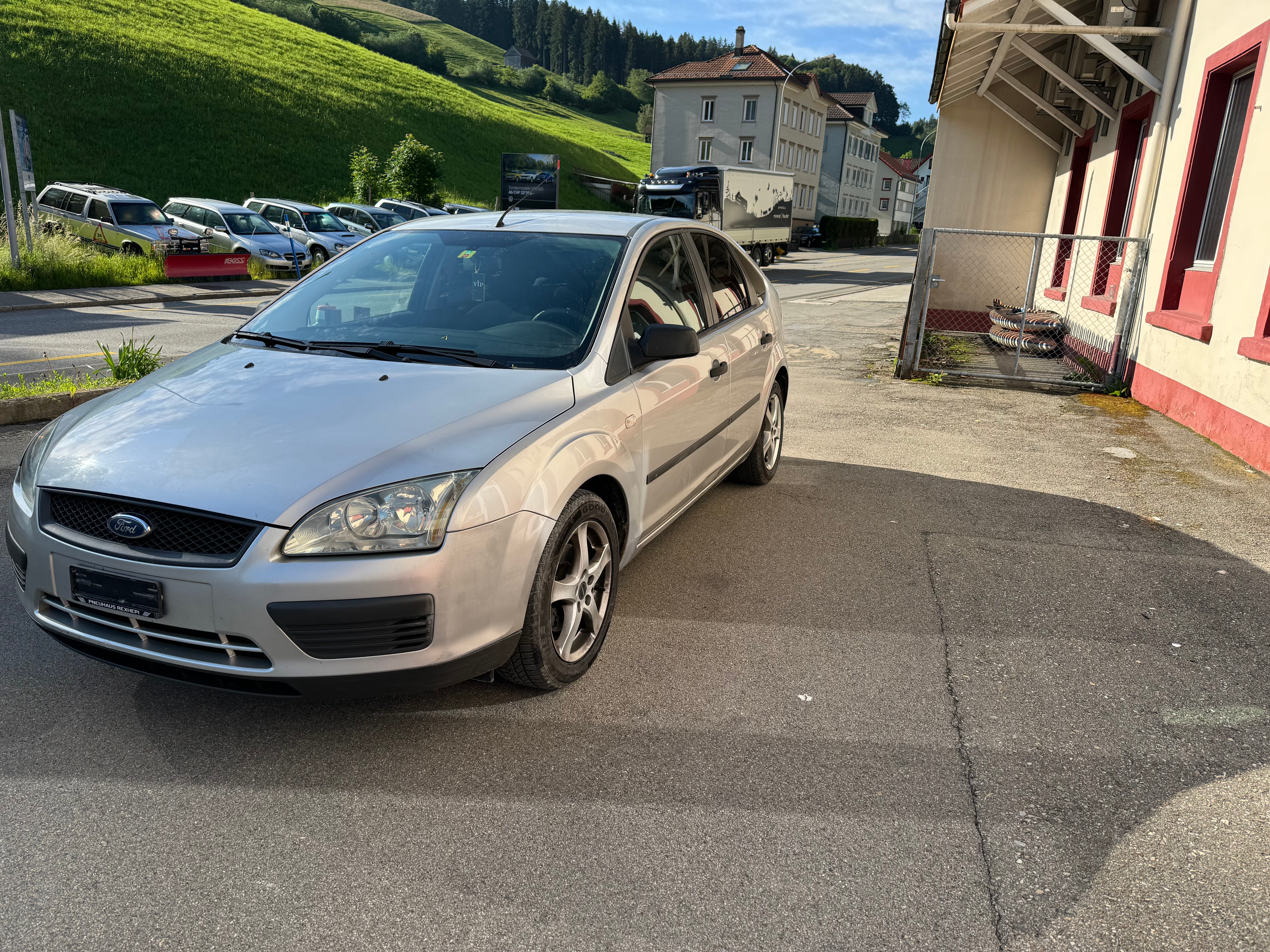 FORD Focus 1.6i Ghia Automatic