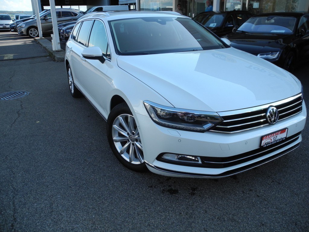 VW Passat Variant 2.0 TDI BMT Highline DSG ** Voll-Leder Ausstattung ** Navi mit RF-Kamera **