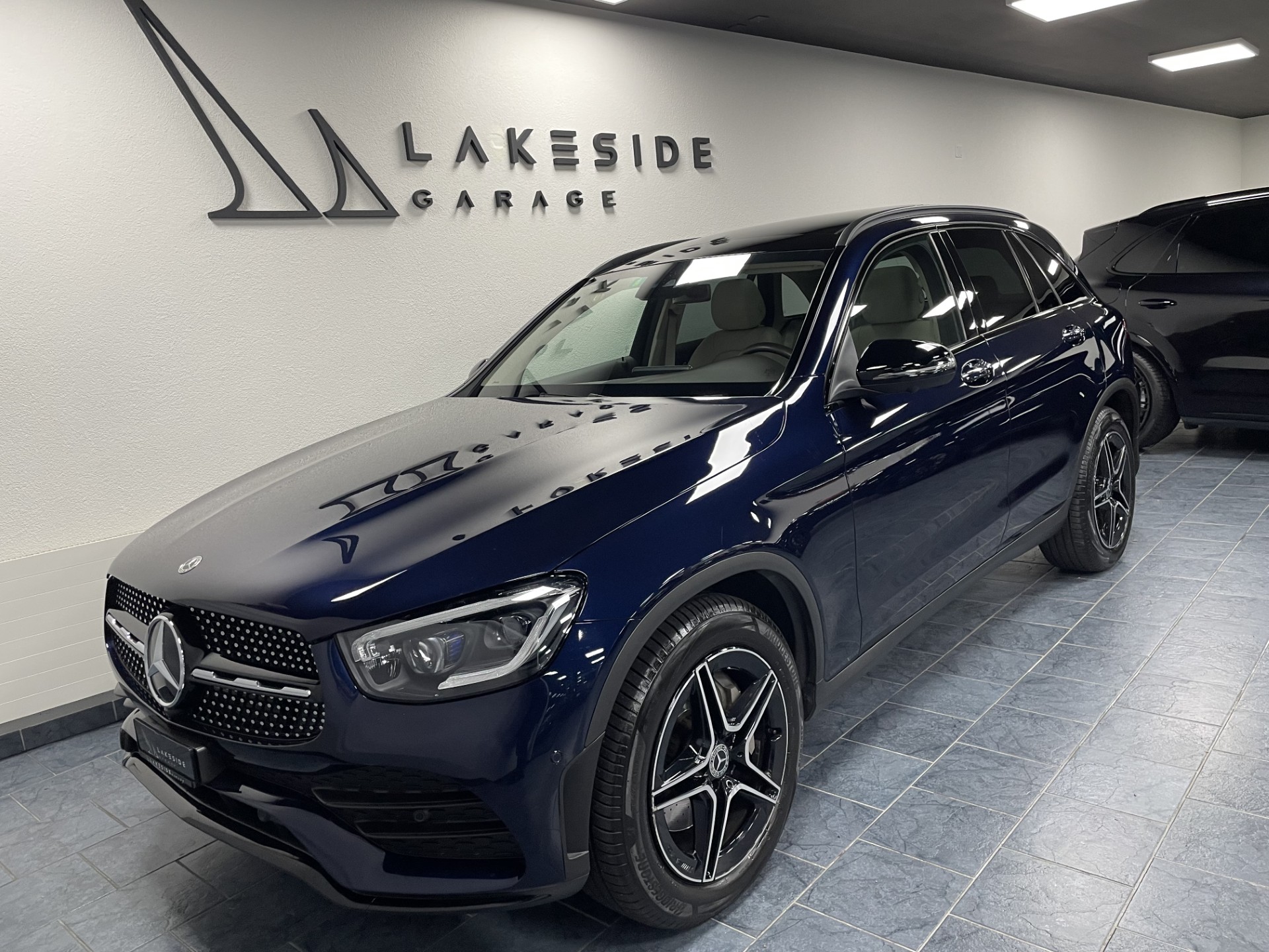 MERCEDES-BENZ GLC 220 d AMG Line 4Matic 9G-Tronic