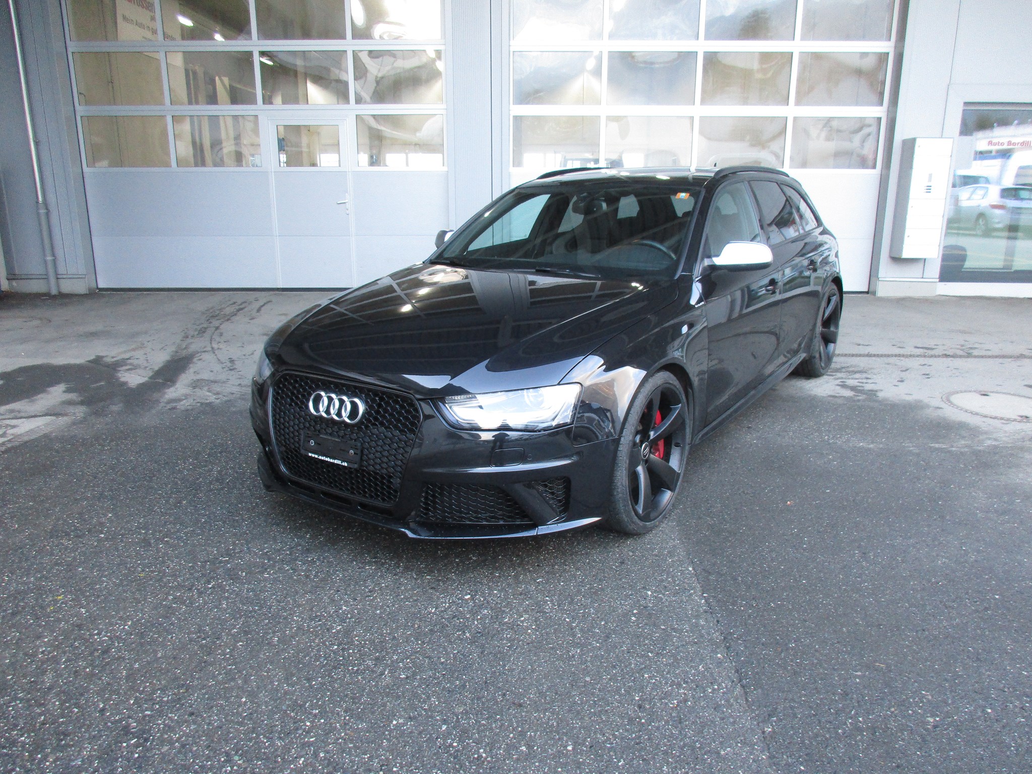 AUDI RS4 Avant 4.2 FSI V8 quattro S-tronic