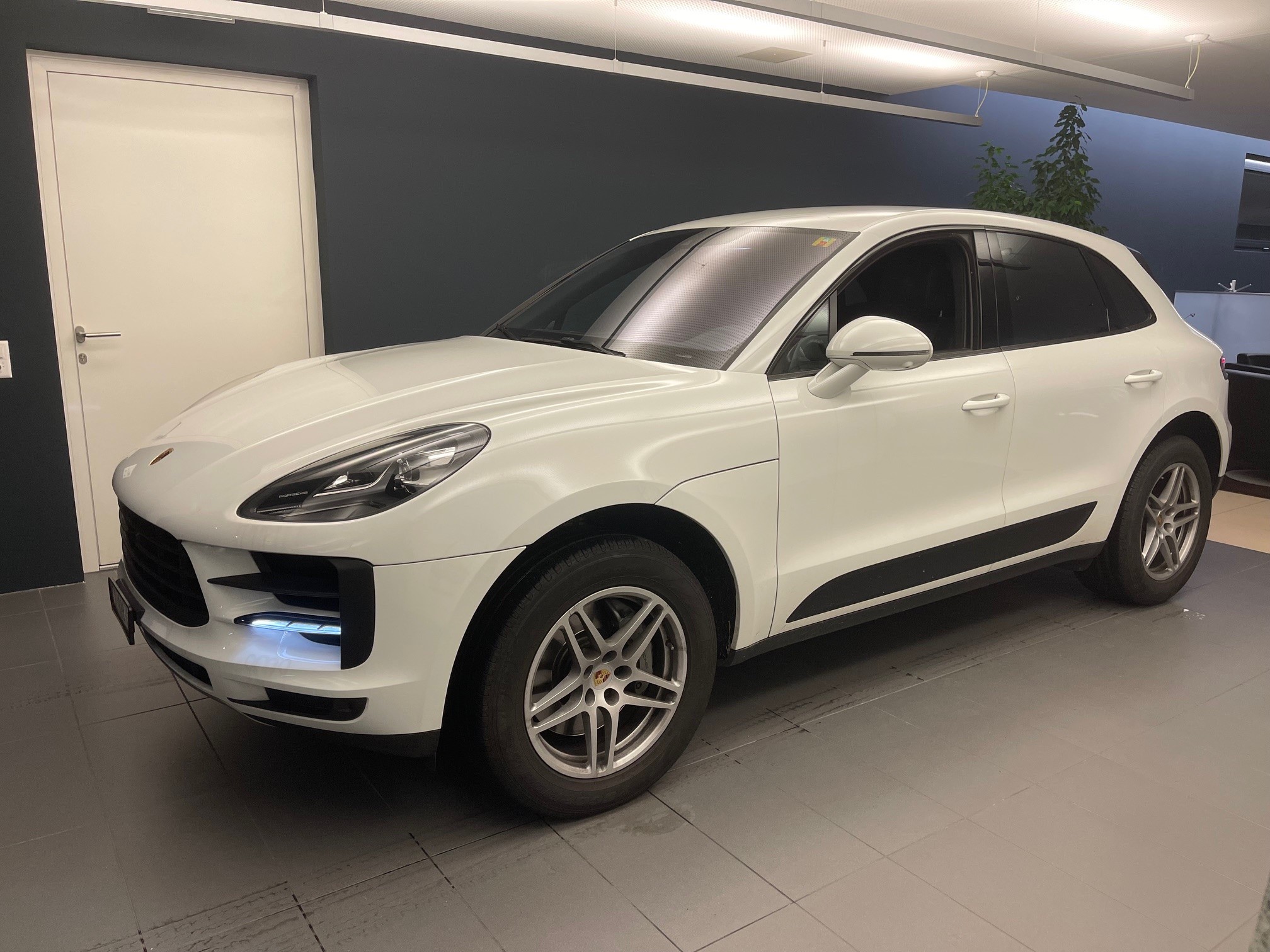 PORSCHE Macan S PDK