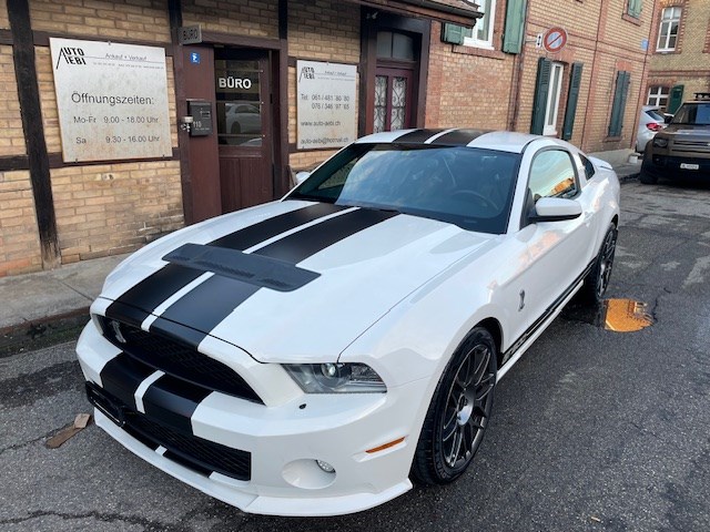 FORD MUSTANG Shelby GT500