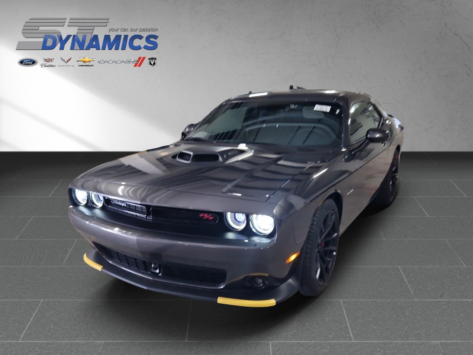 DODGE Challenger 5.7 V8 HEMI VVT R/T PlusShaker