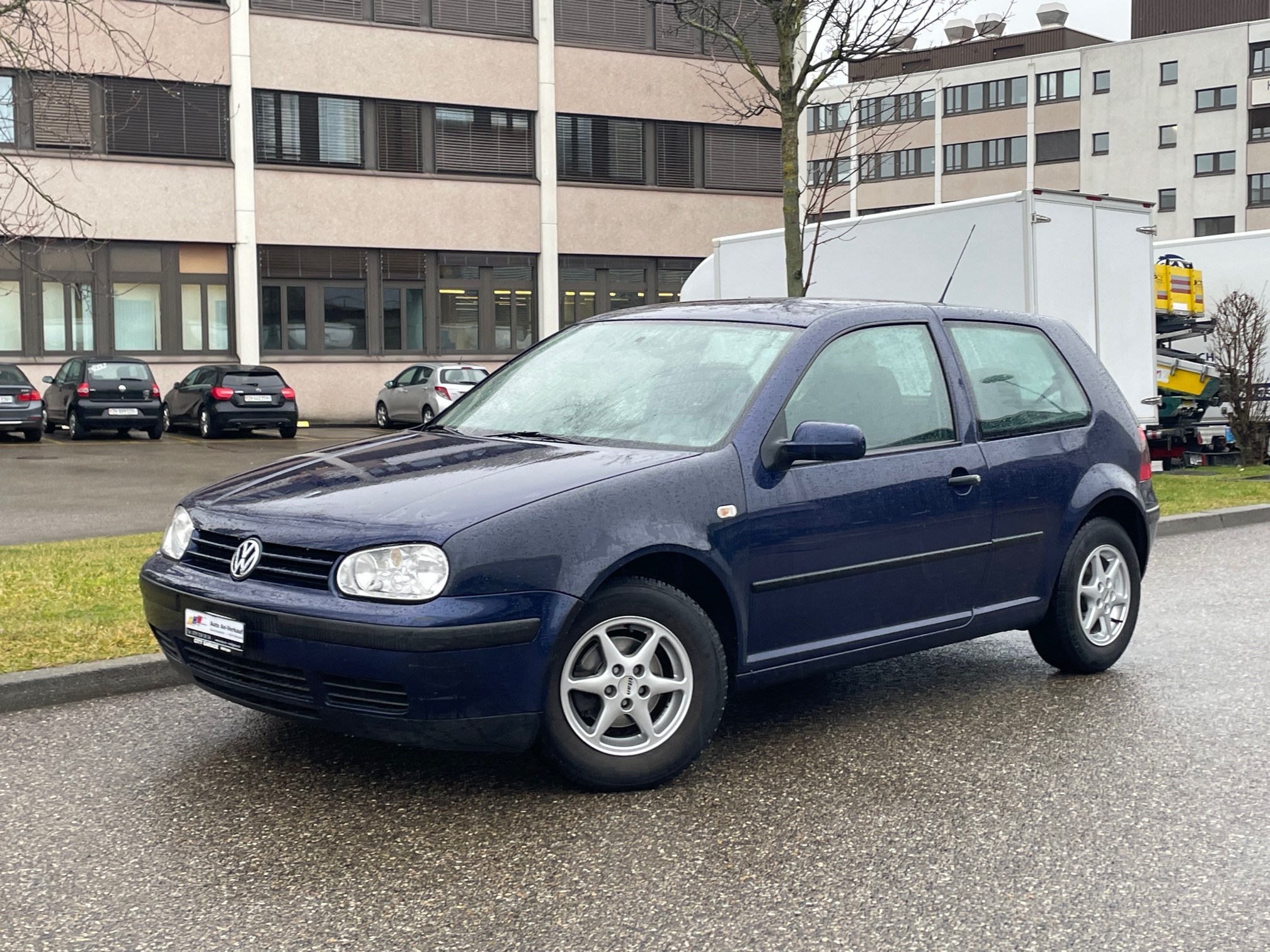 VW Golf 1.6 Ab MFK 11.23 Zahnriemen & Bremsen neu