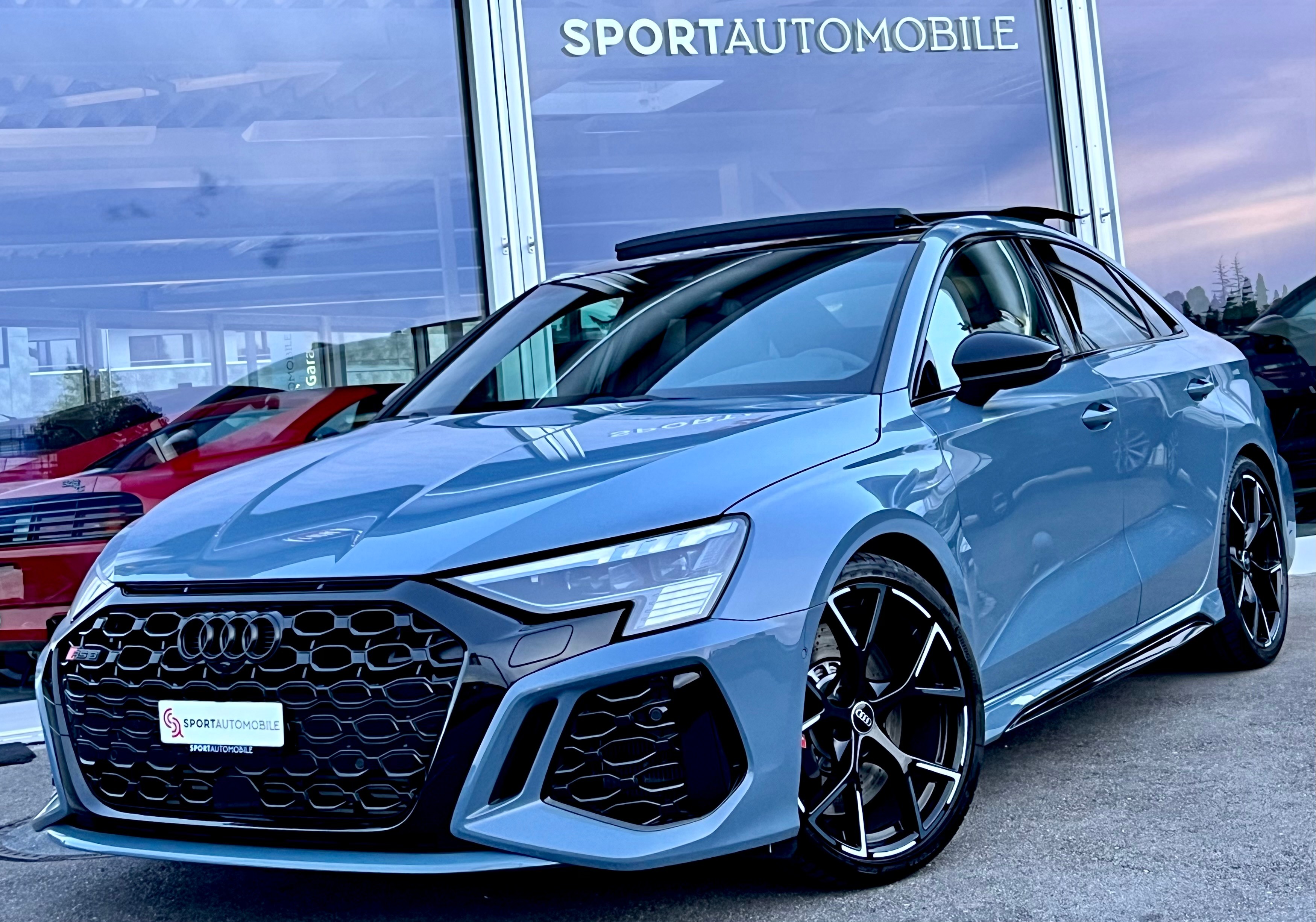 AUDI RS3 Limousine 2.5 TSI quattro S-tronic *RS Abgasanlage - RS Sportsitze - B&O - Matrix*