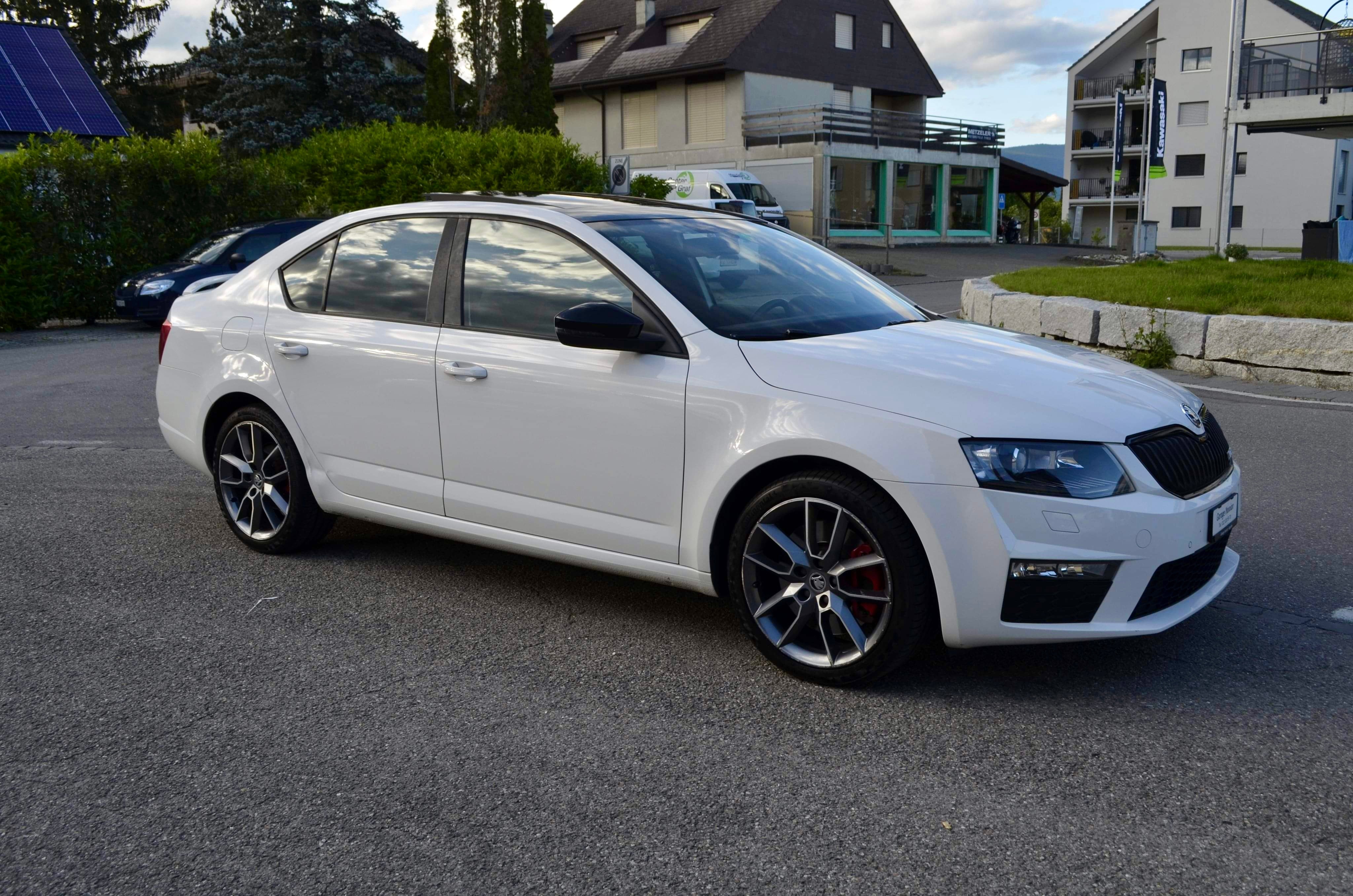 SKODA Octavia 2.0 TSI RS DSG