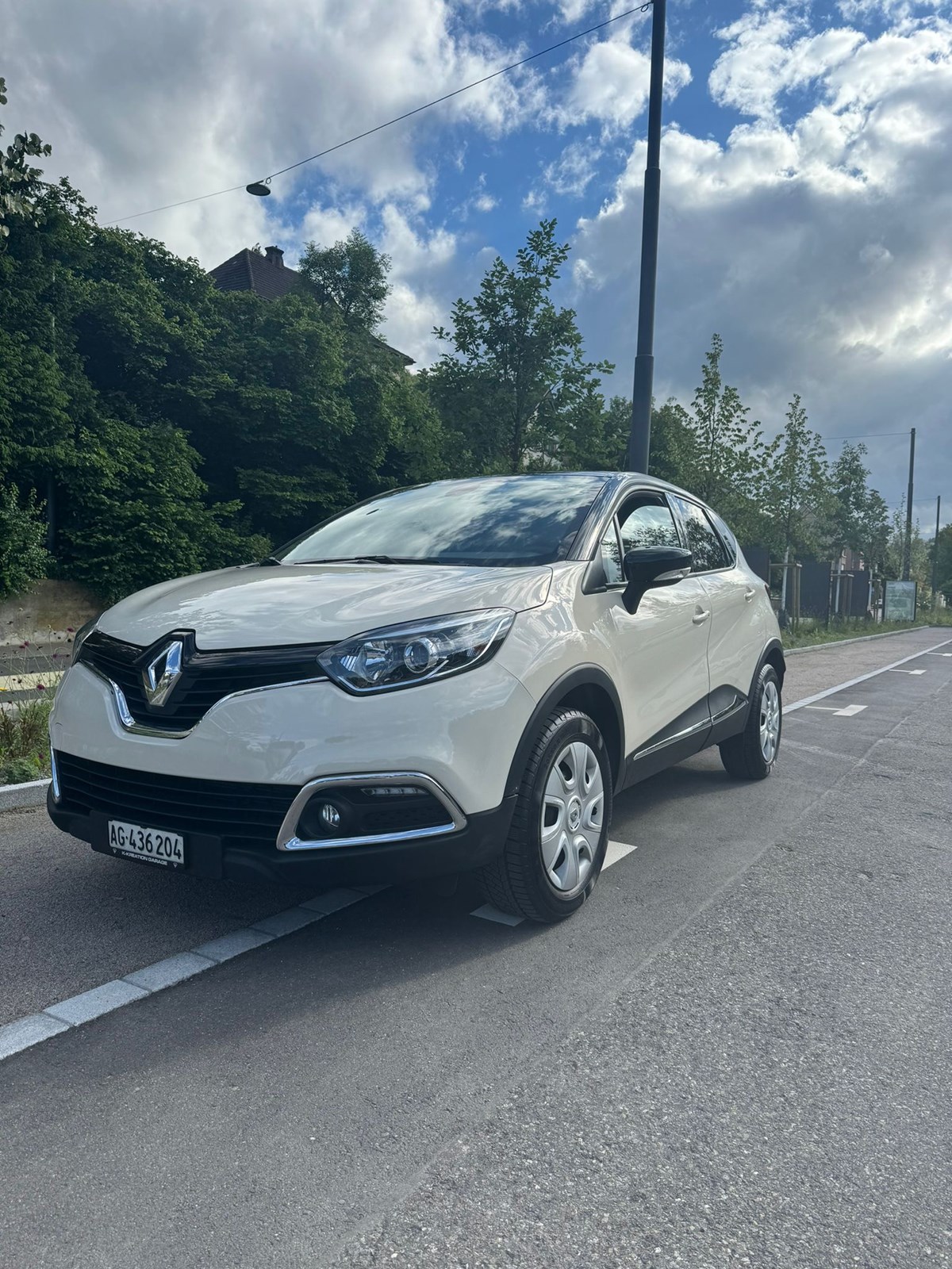 RENAULT Captur 1.2 T 16V Intens