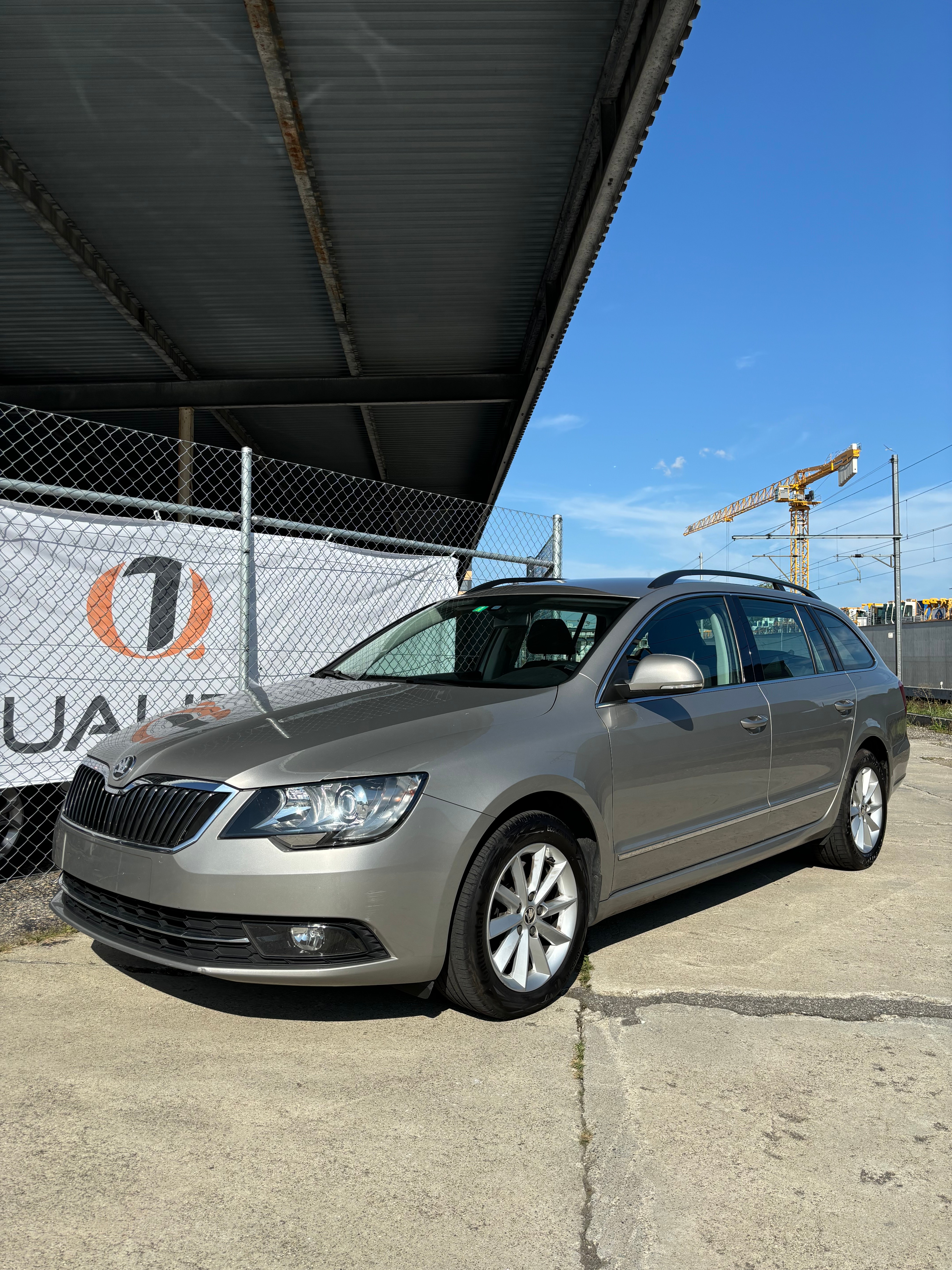 SKODA Superb Combi 2.0 TDi Elegance DSG