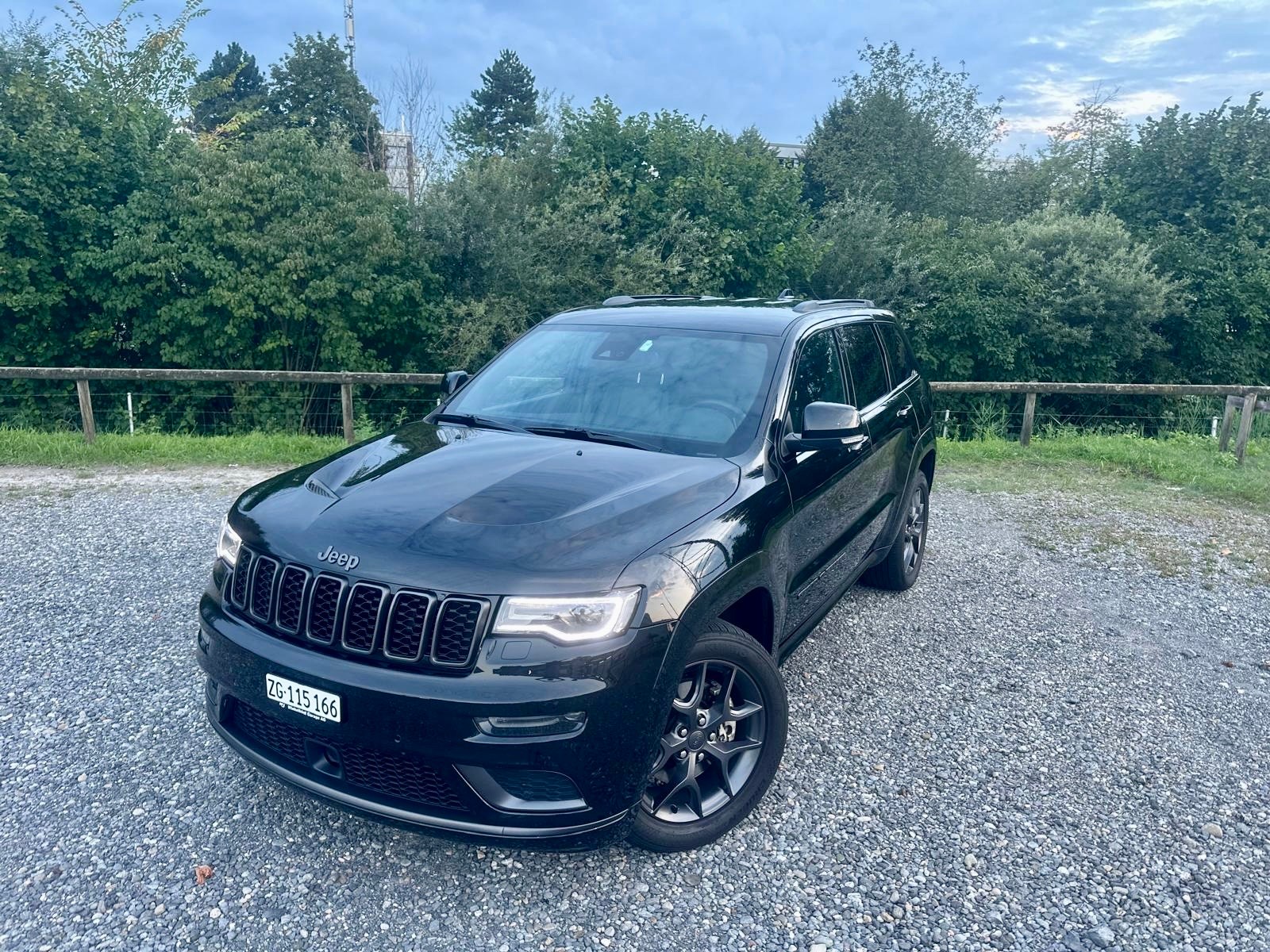 JEEP Grand Cherokee 3.0 CRD S Limited Automatic **SRT Motorhaube**