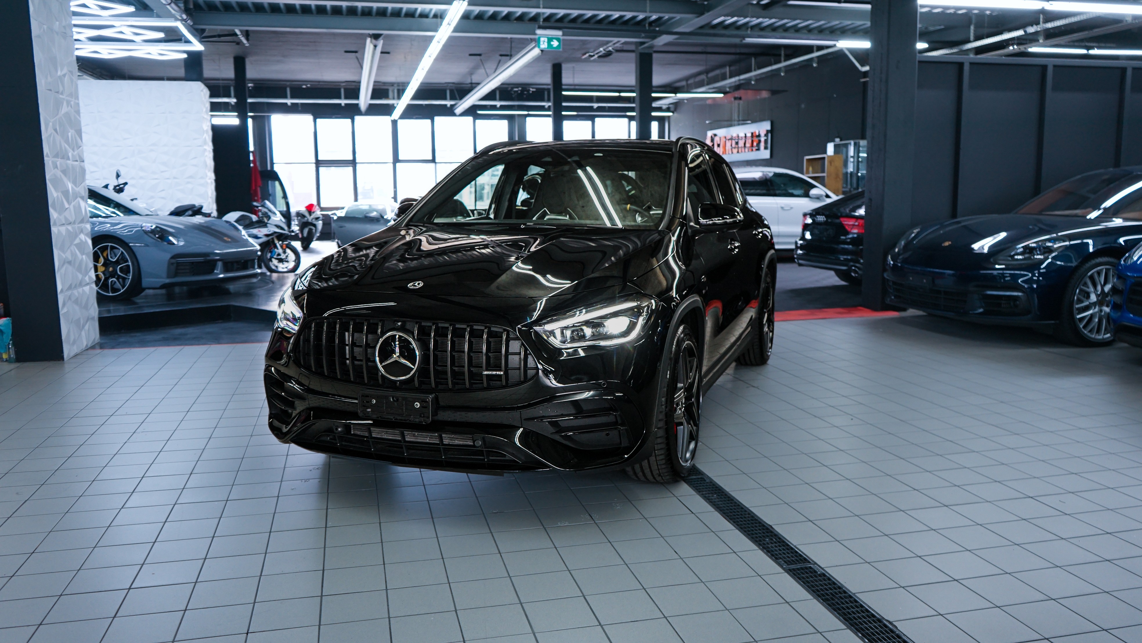 MERCEDES-BENZ GLA 45 S AMG 4Matic+ 8G-Speedshift DCT