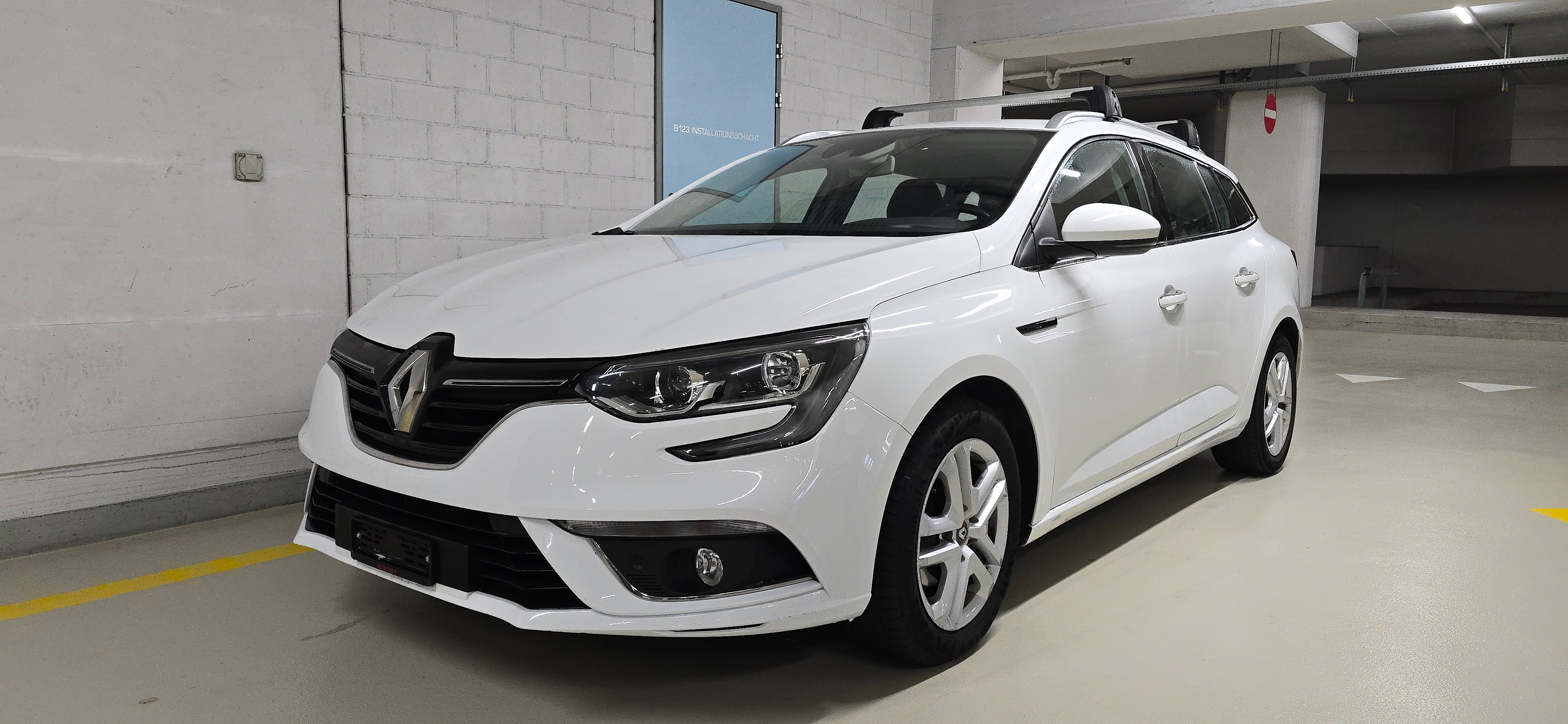 RENAULT Mégane Grandtour 1.5 dCi Zen EDC