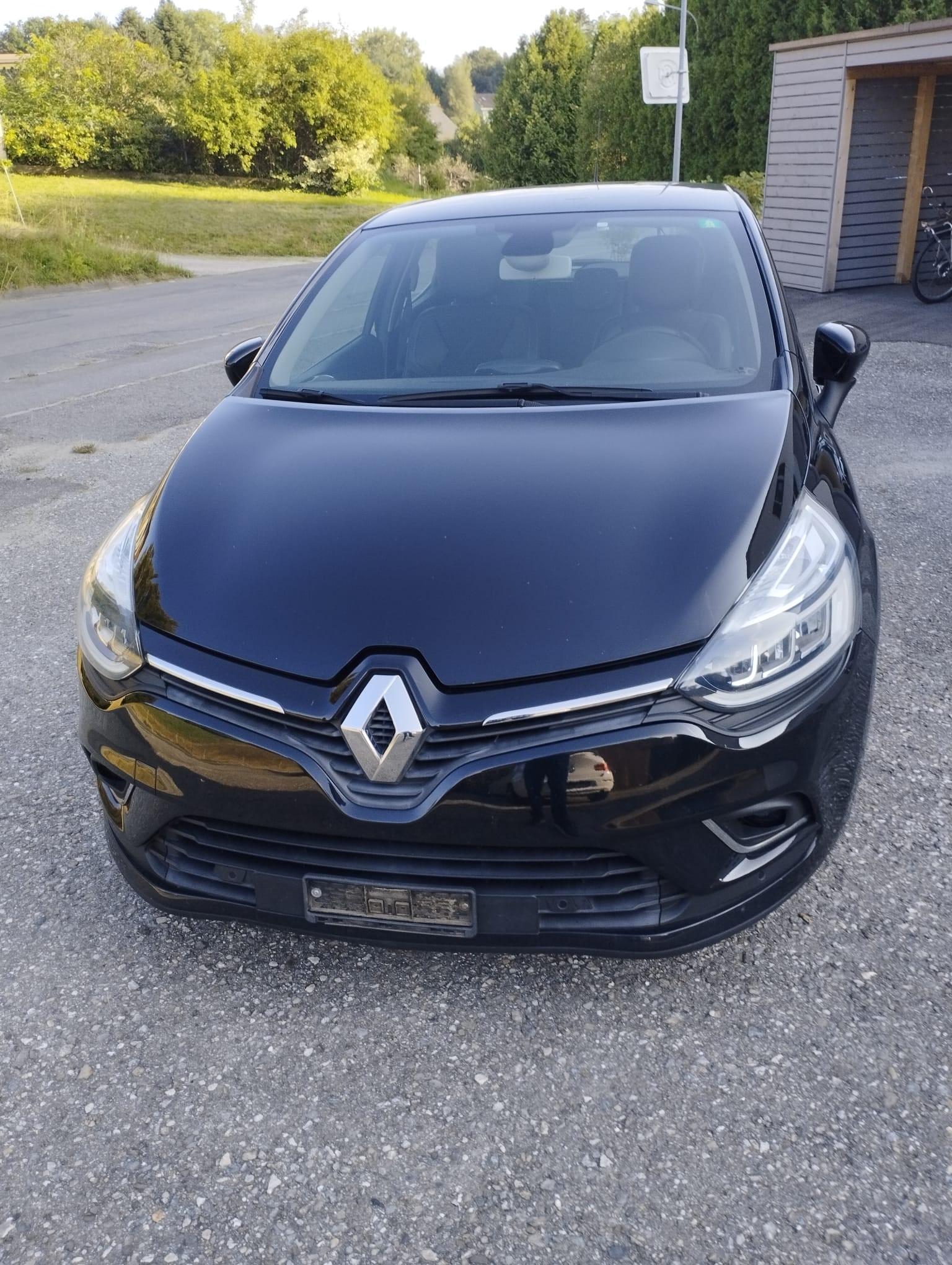 RENAULT Clio 1.2 16V T Intens