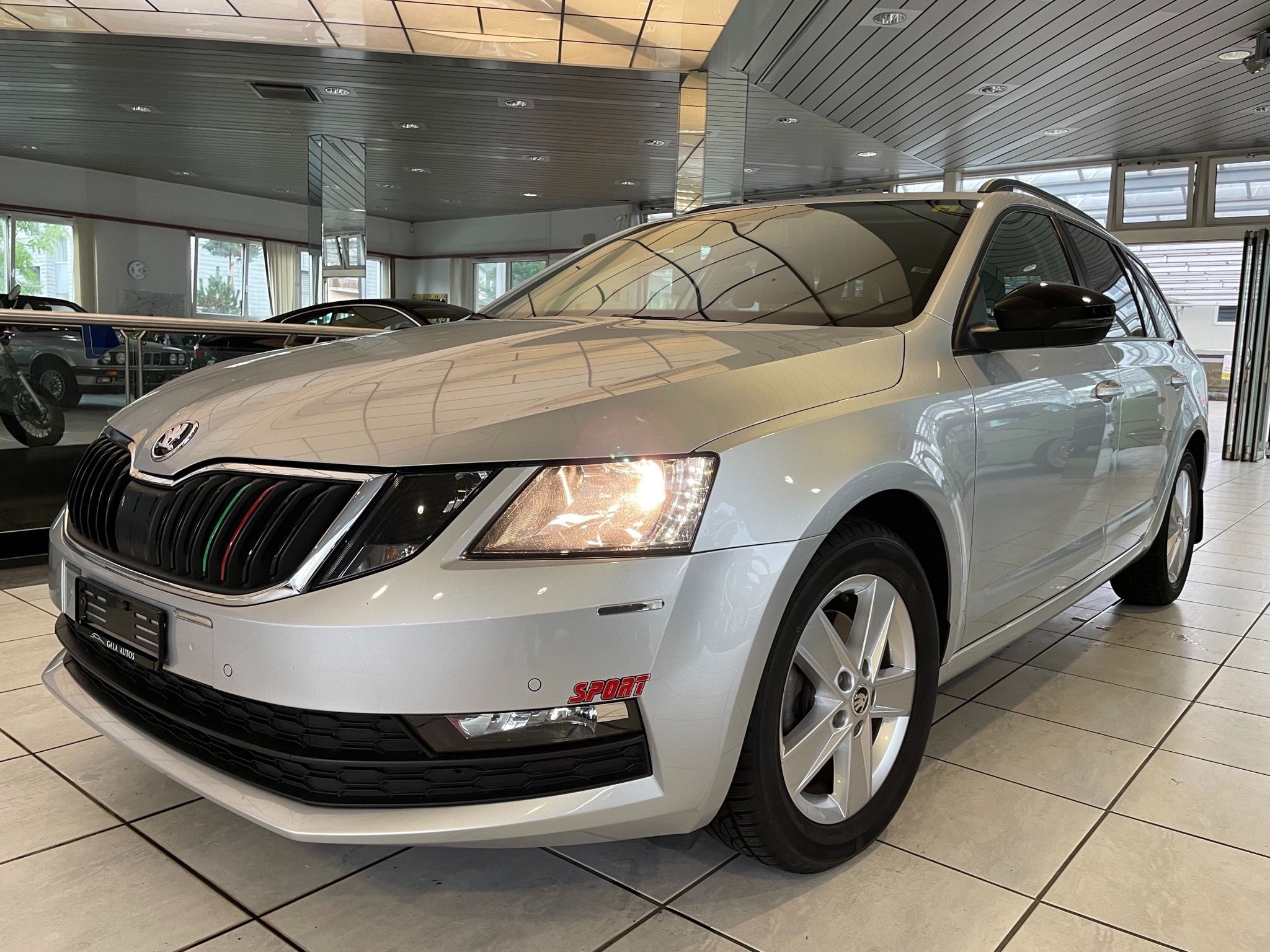 SKODA Octavia Combi 1.4 TSI Active