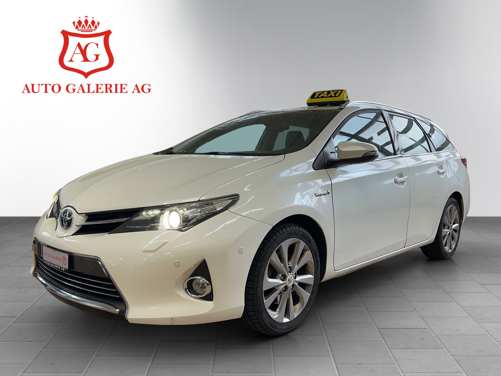 TOYOTA Auris Touring Sports