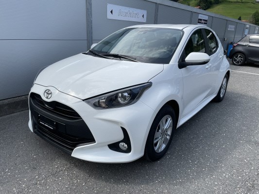 TOYOTA Yaris 1.5 Trend