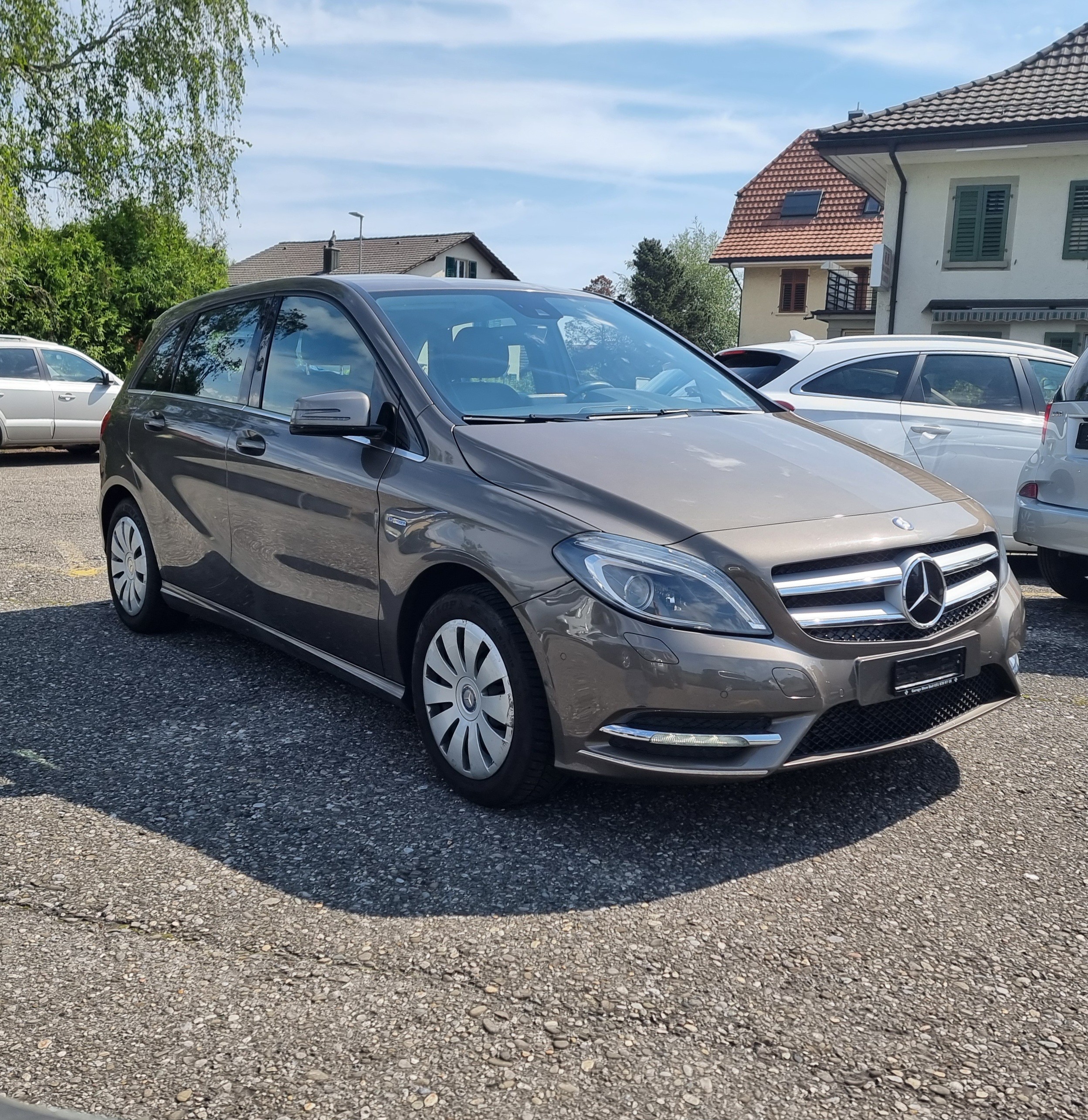 MERCEDES-BENZ B 200 7G-DCT